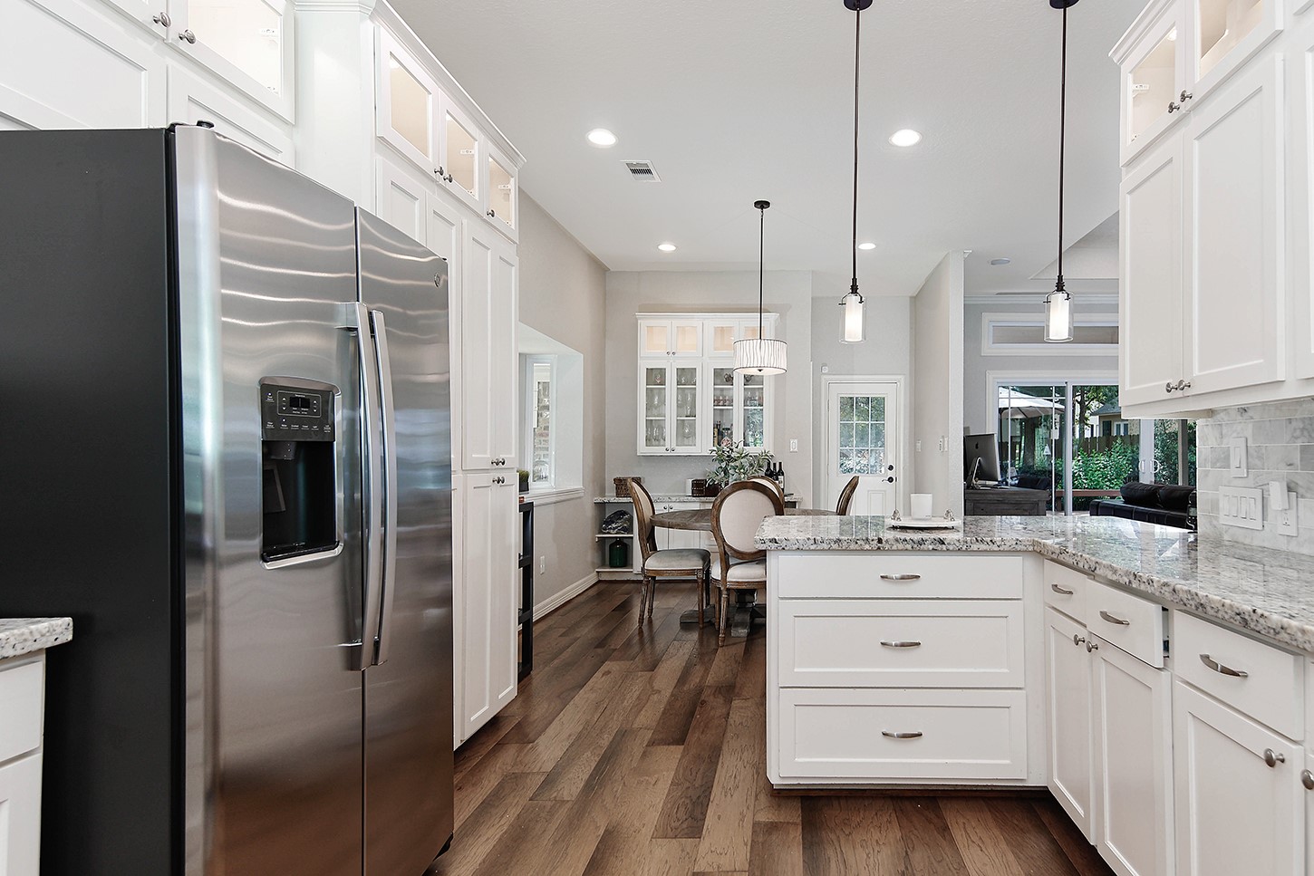 10117 Shady Hollow Drive Property Photo 11