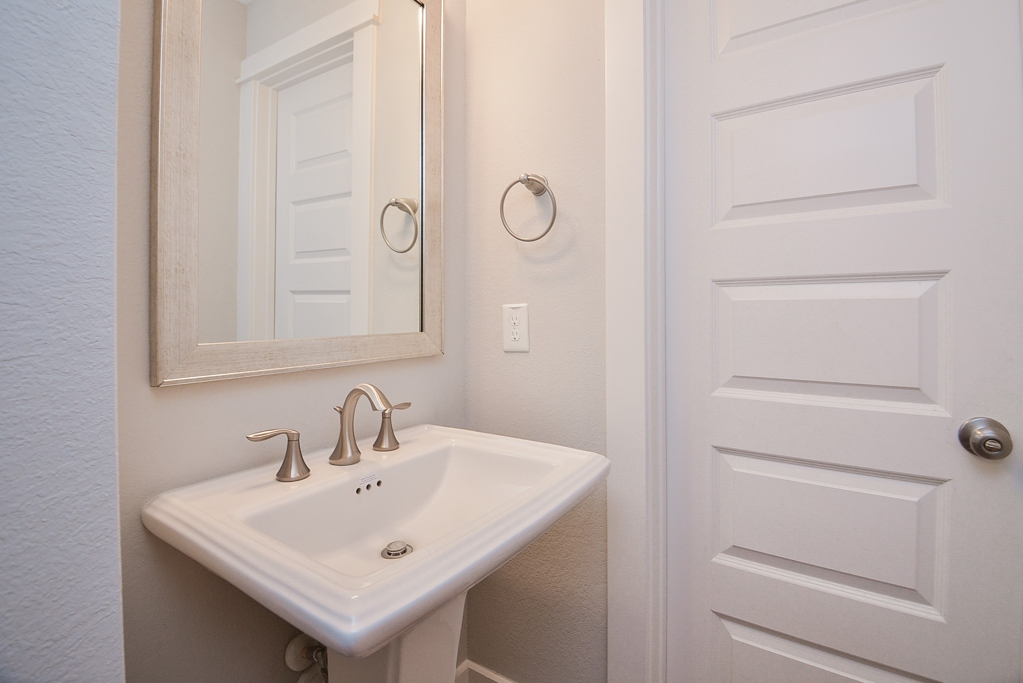 12551 Malachite Way Property Photo 28