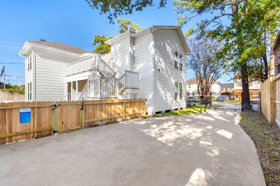 3236 Binz Street Property Photo 47