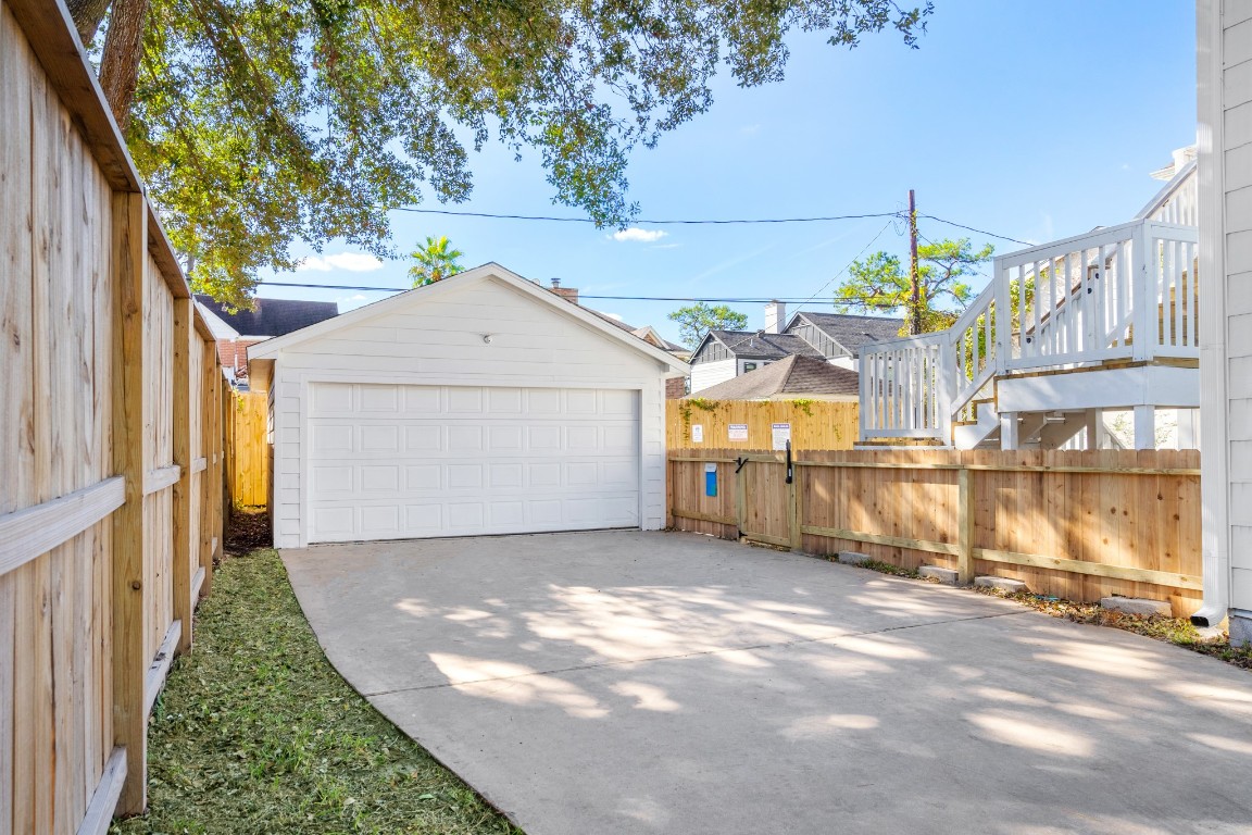 3236 Binz Street Property Photo 48