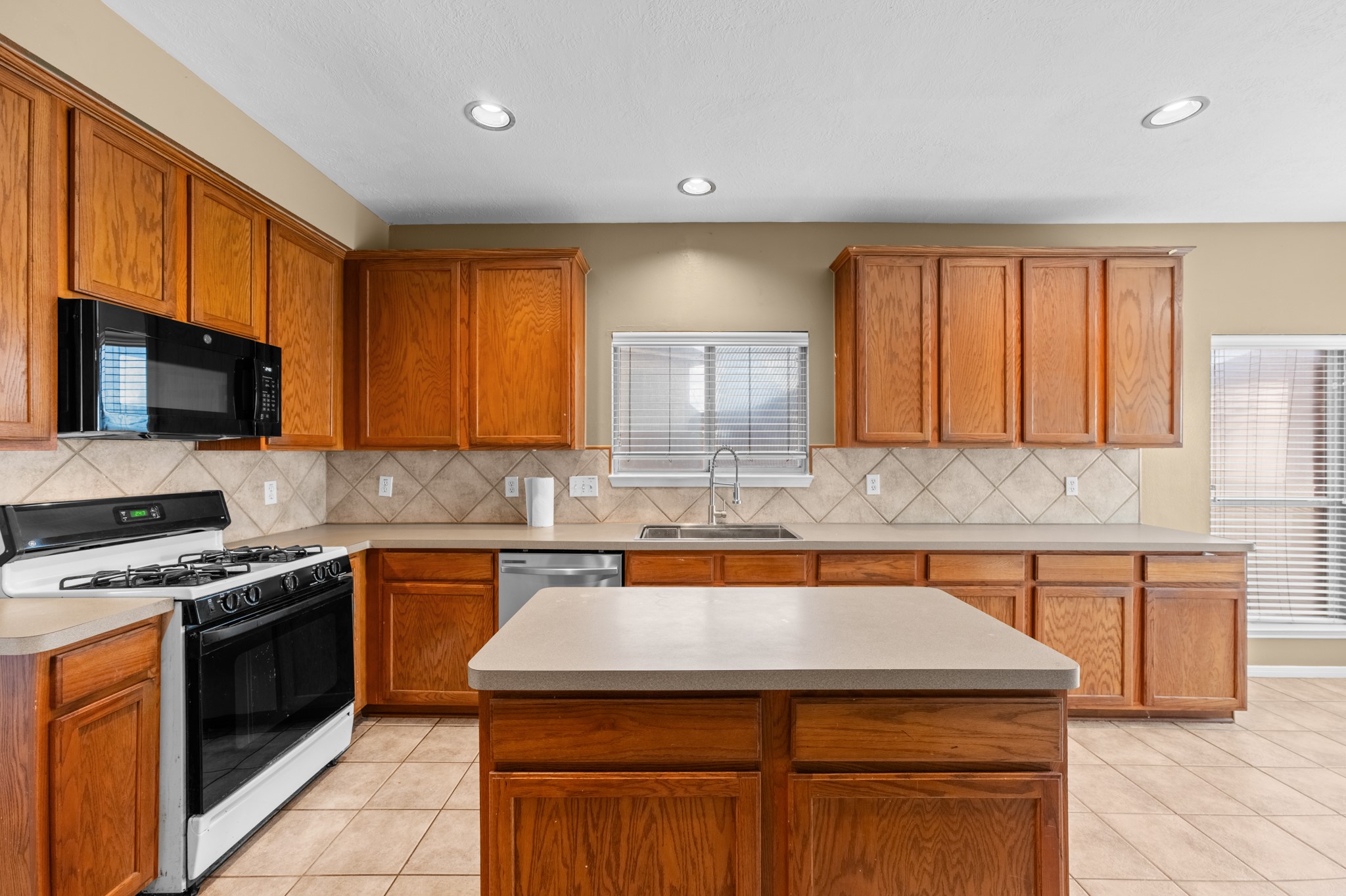 2902 Brannon Hill Lane Property Photo 12