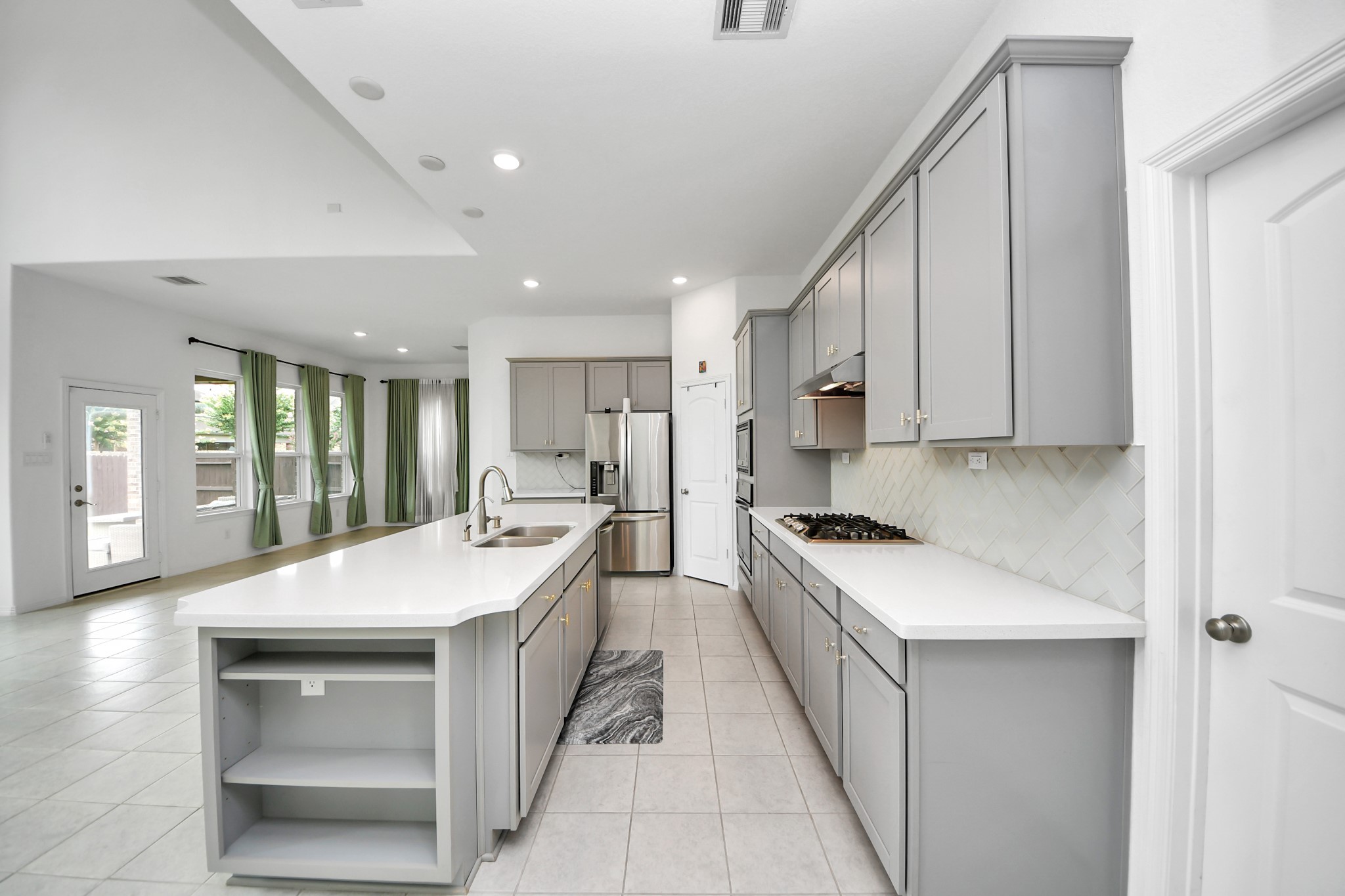 2210 Captain Davis Drive Property Photo 11