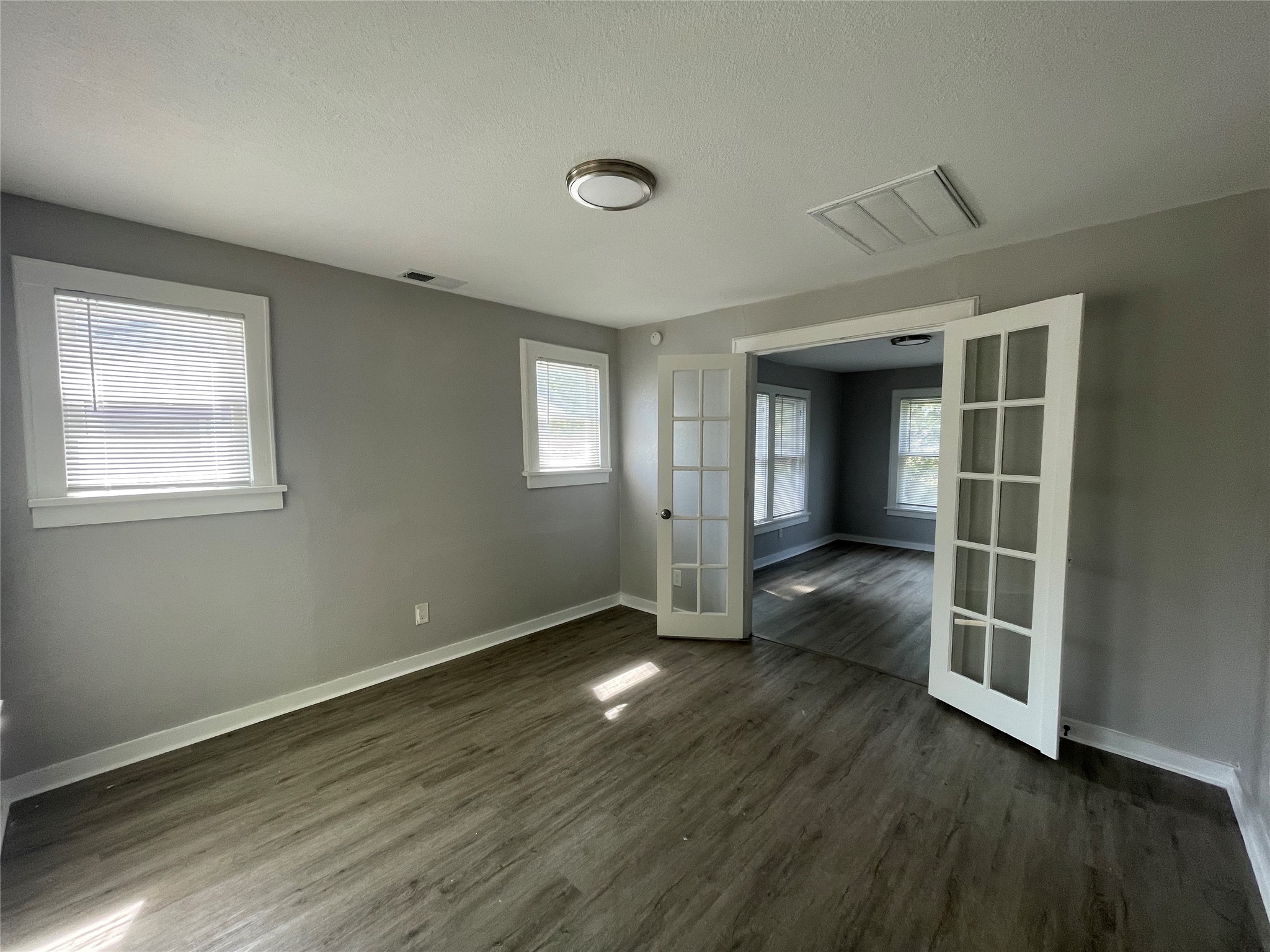 904 Fields Street Property Photo 3