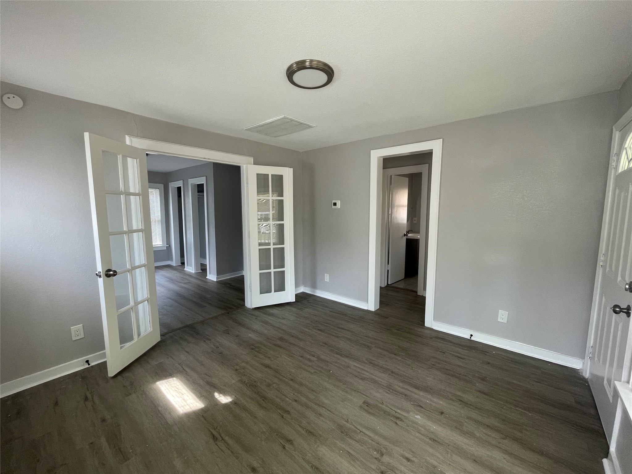 904 Fields Street Property Photo 4