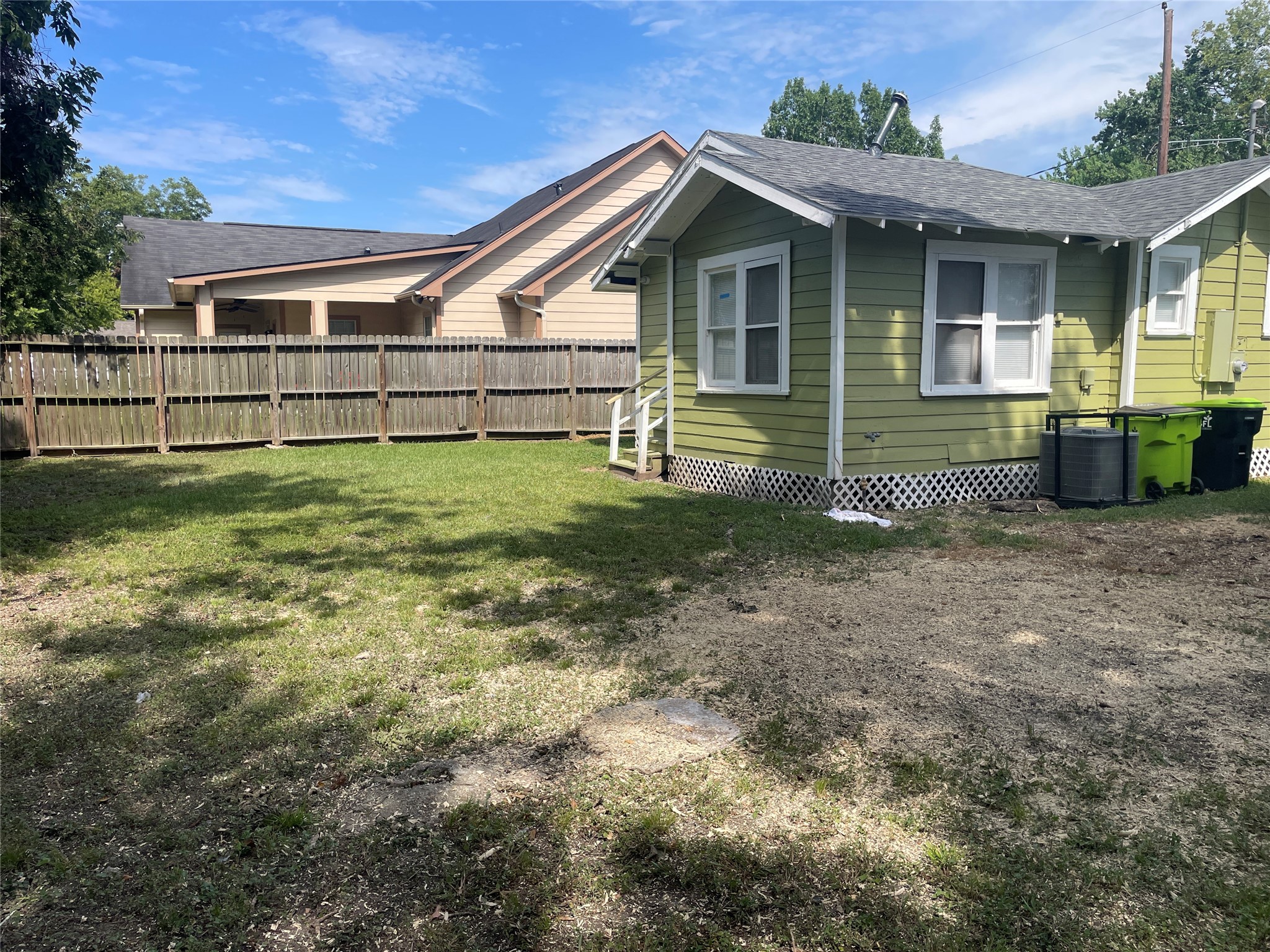 904 Fields Street Property Photo 10