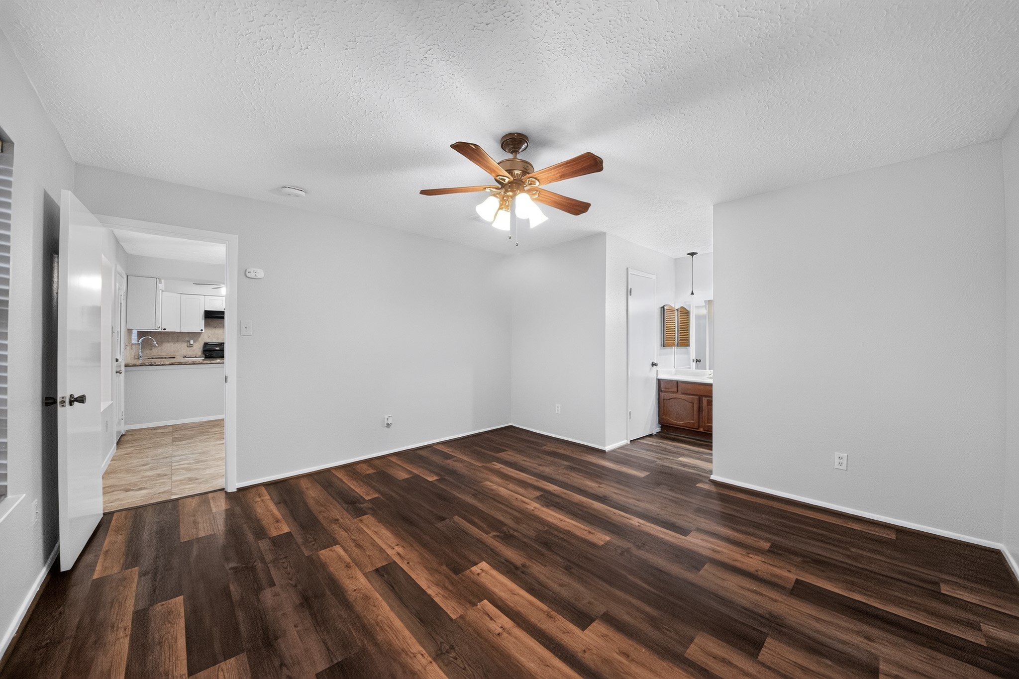 8330 Wind Forest Drive Property Photo 11