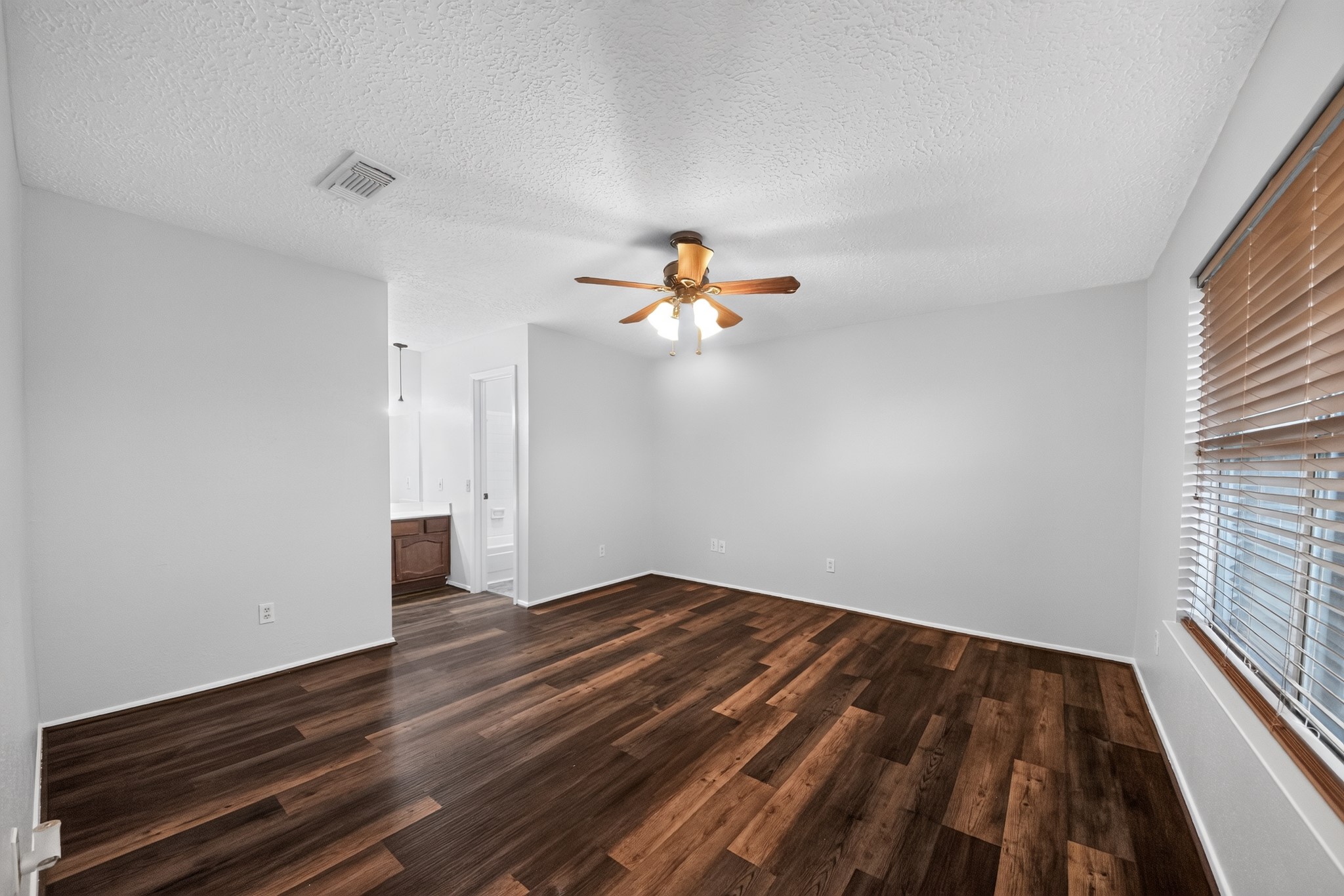 8330 Wind Forest Drive Property Photo 12