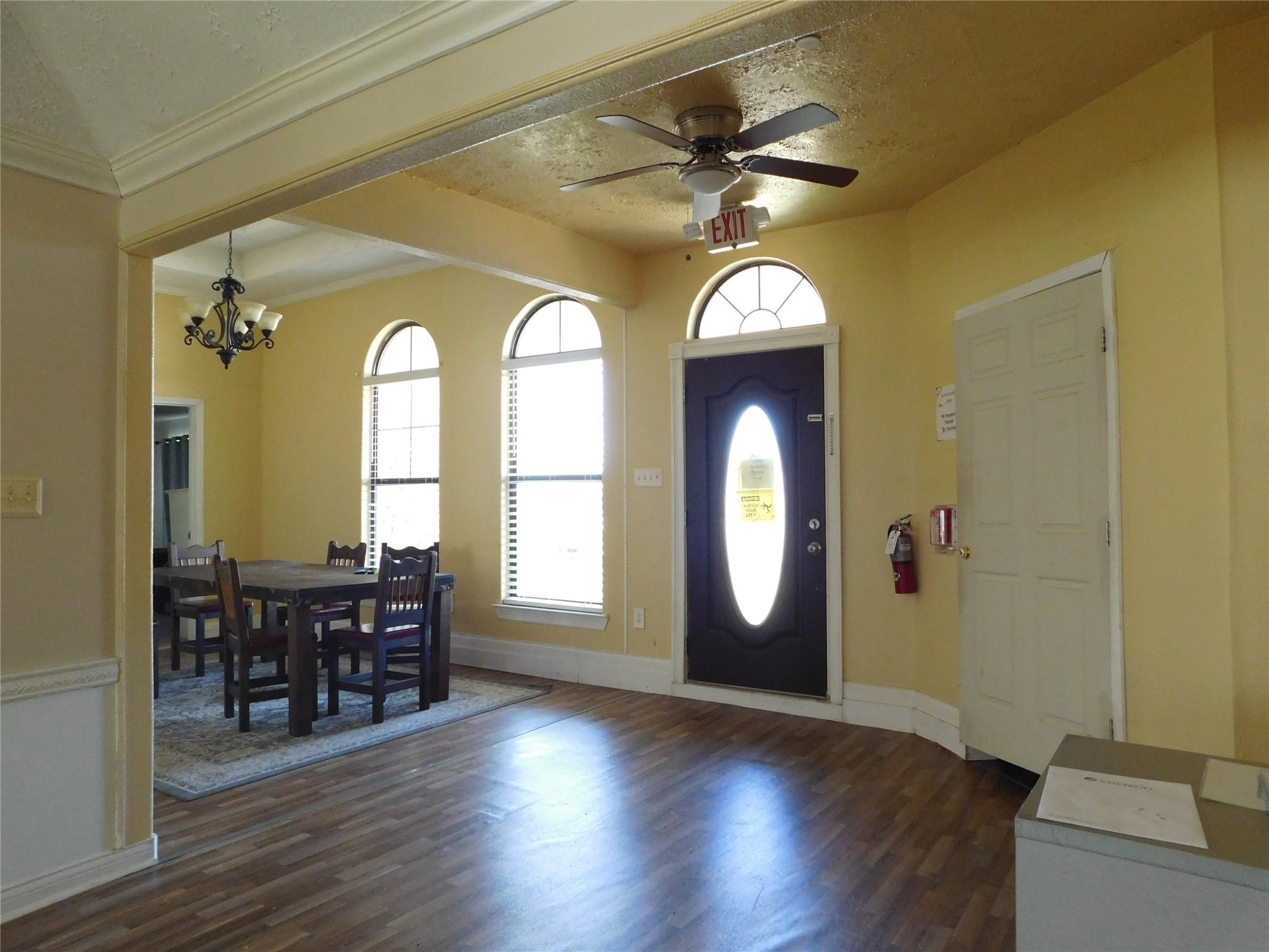 13203 Highway 59 Property Photo 3