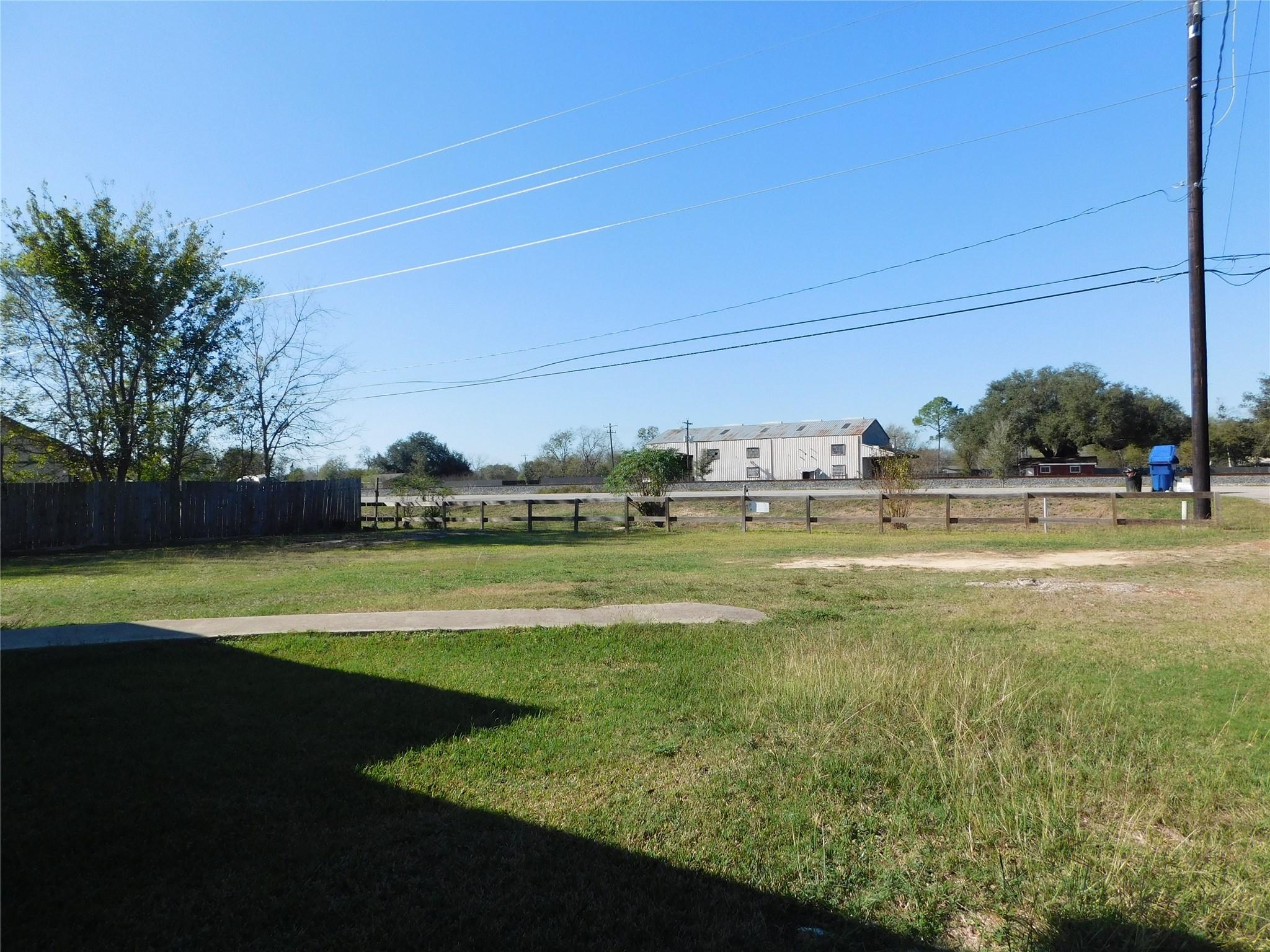 13203 Highway 59 Property Photo 36