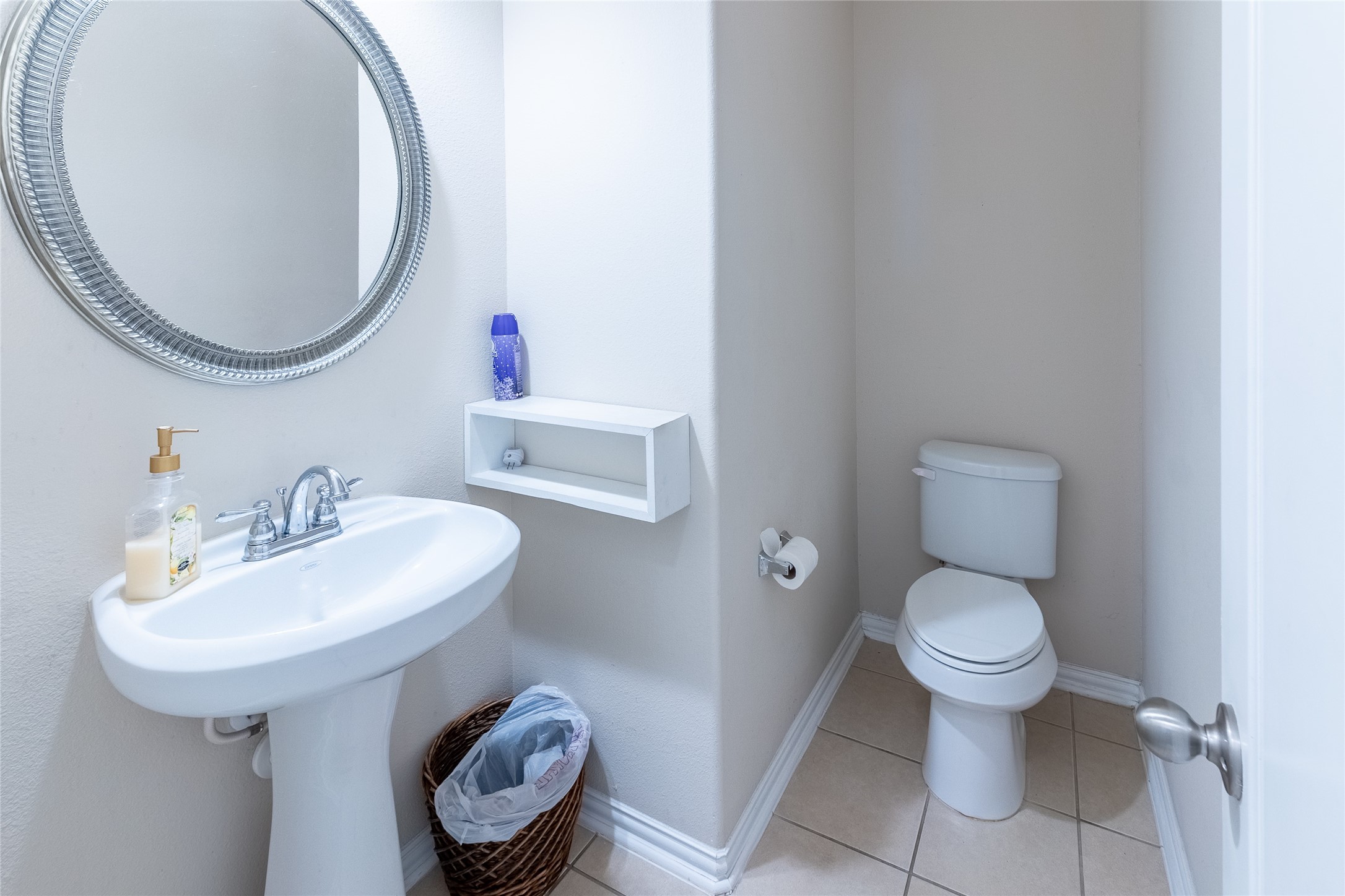 2506 Bay Hill Drive Property Photo 12