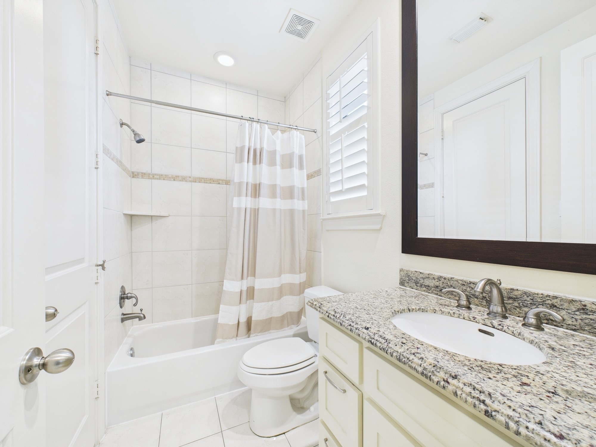 11025 Sherwood Grove Property Photo 9