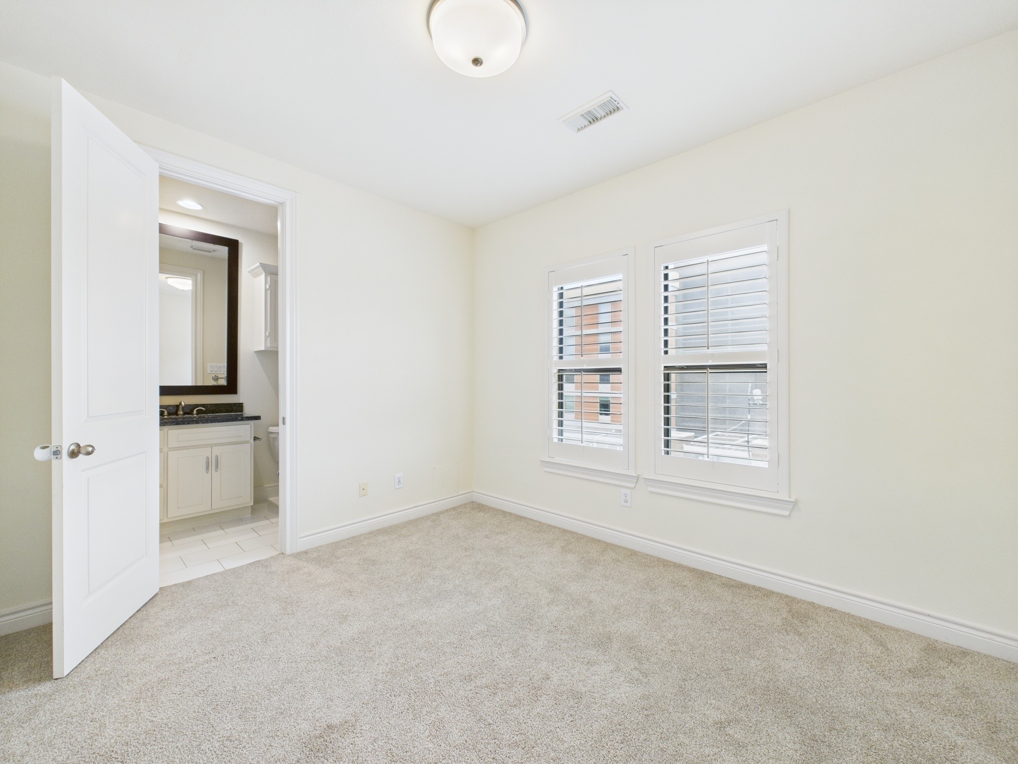 11025 Sherwood Grove Property Photo 25