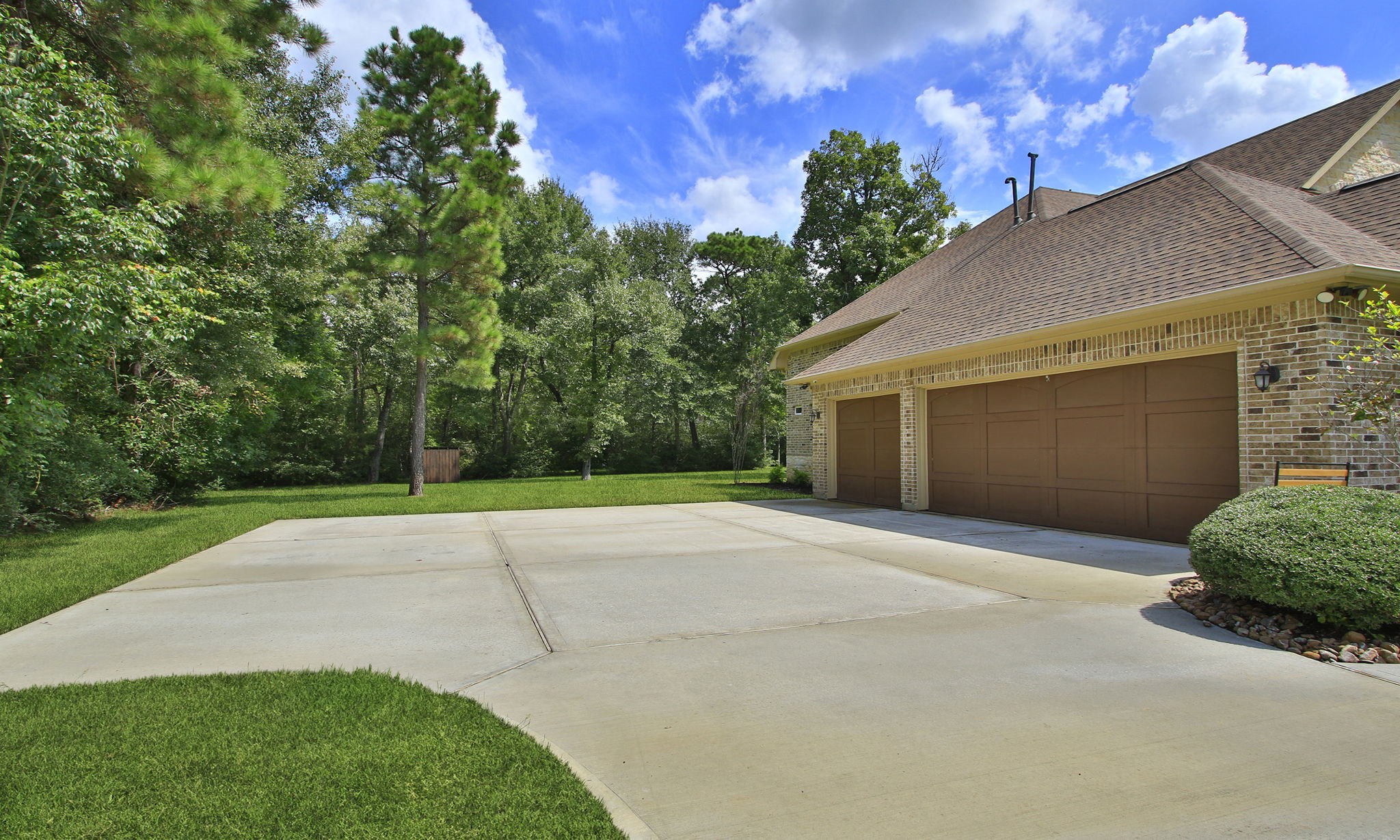 23506 Chisolm Trail Property Photo 43