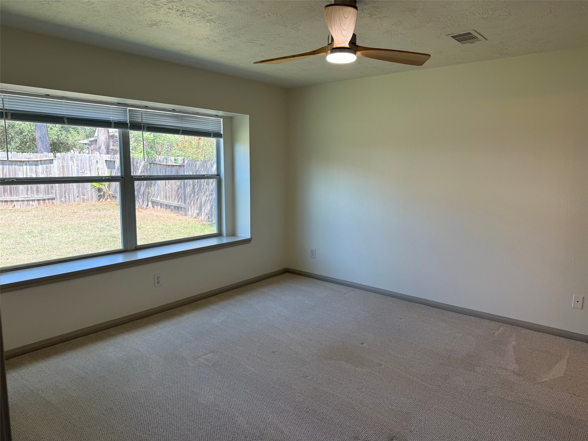 11922 Lois Lane Drive Property Photo 10