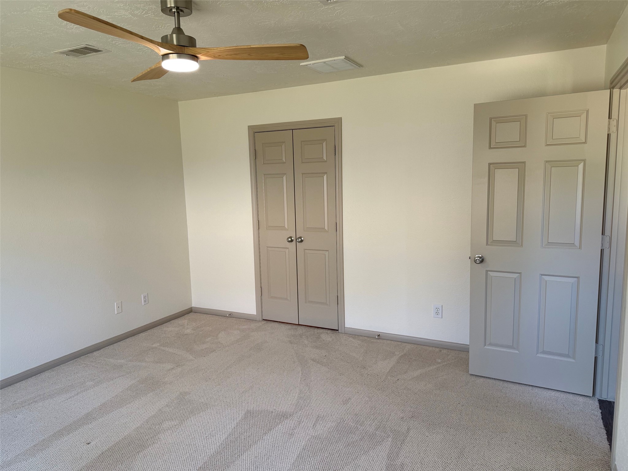 11922 Lois Lane Drive Property Photo 11