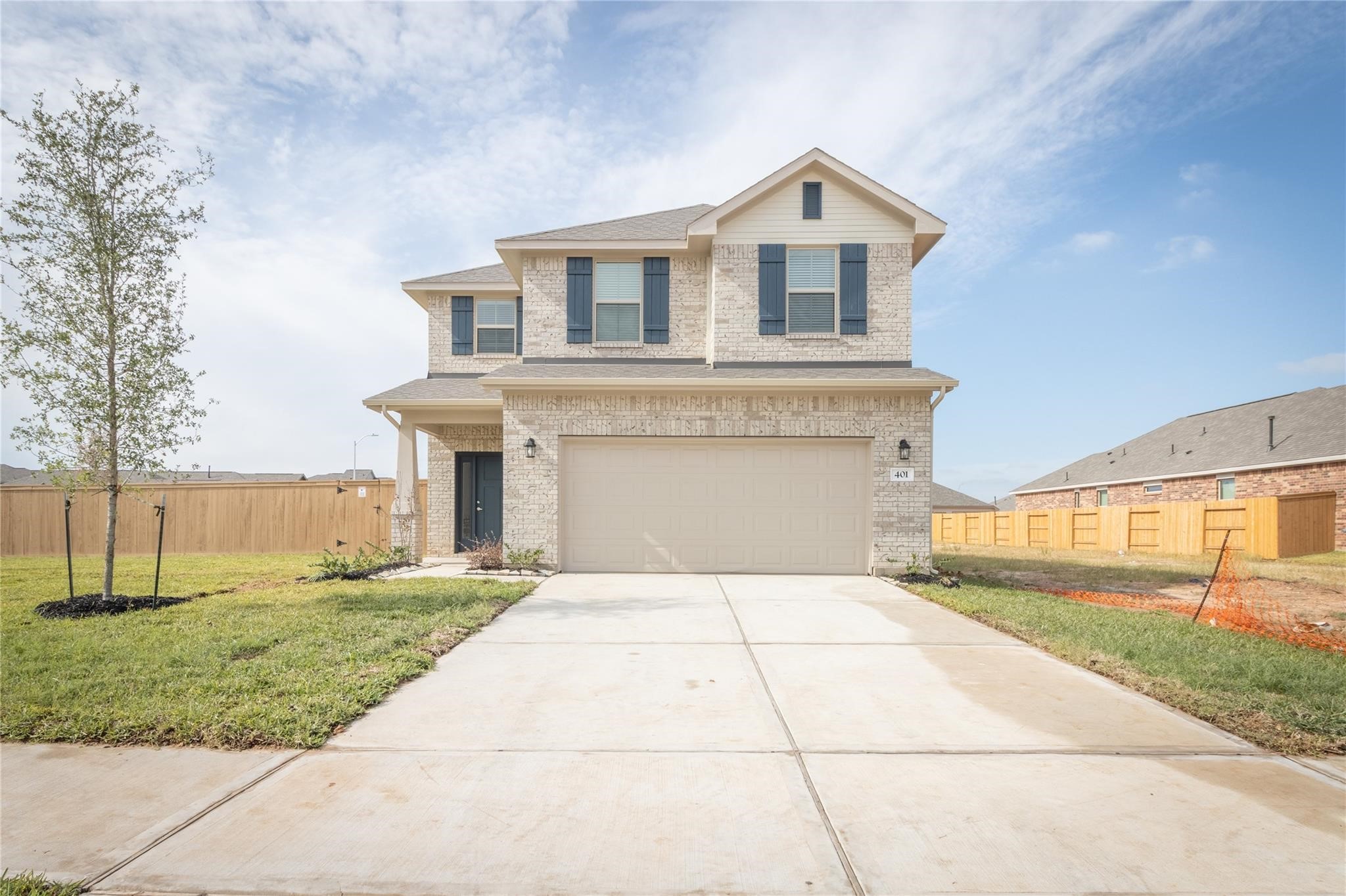 401 Sunray Lake Lane Property Photo 1