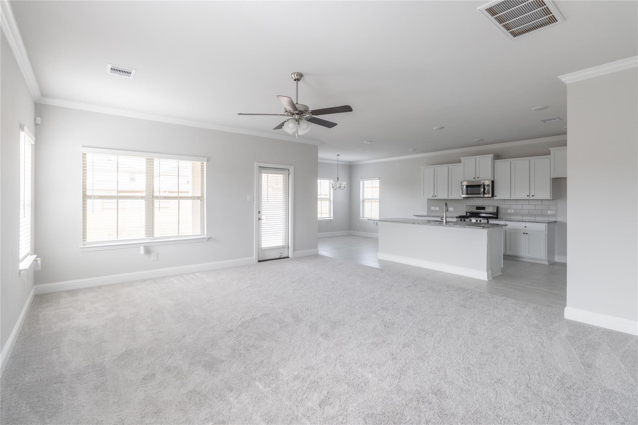 401 Sunray Lake Lane Property Photo 10
