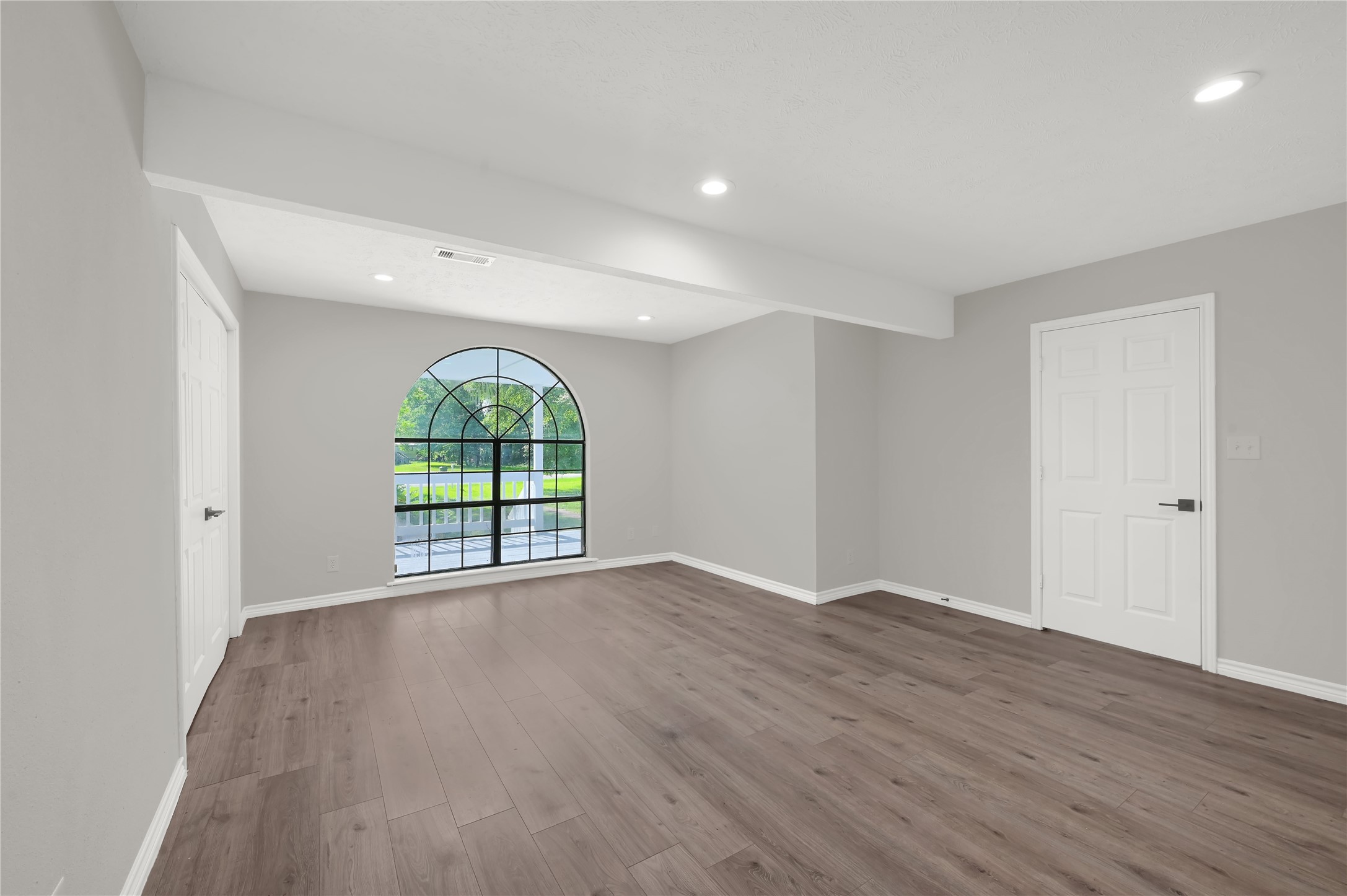 143 County Road 6503 Property Photo 5