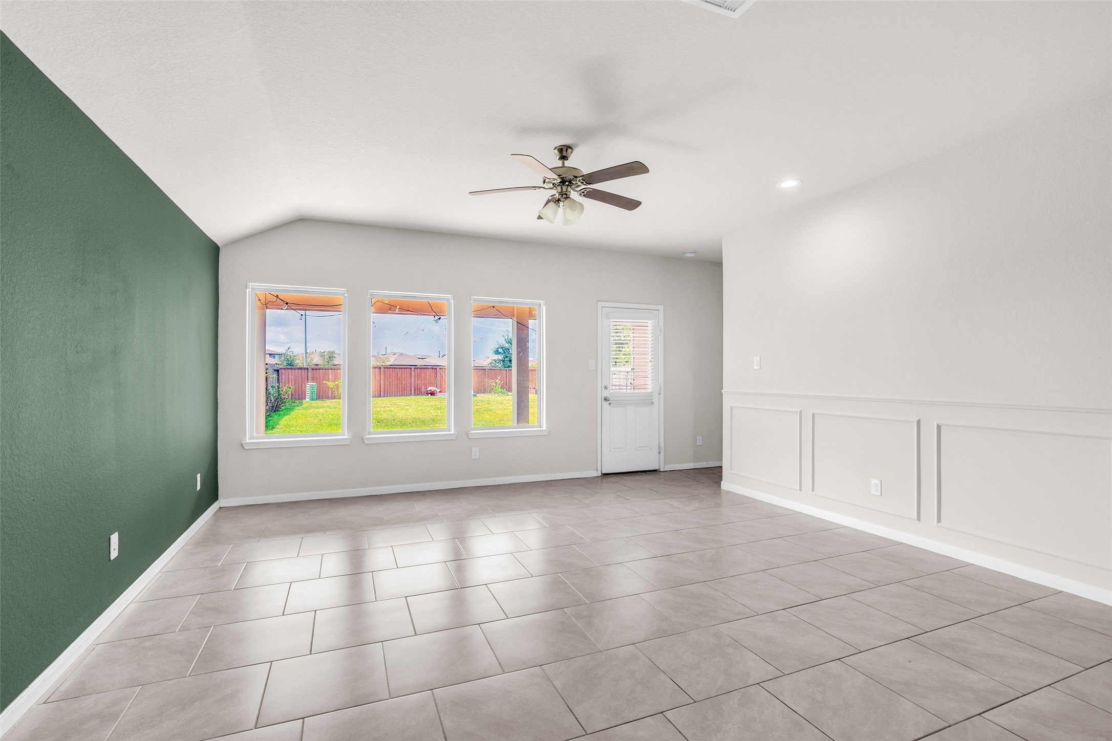 7126 Aliaga Creek Court Property Photo 11