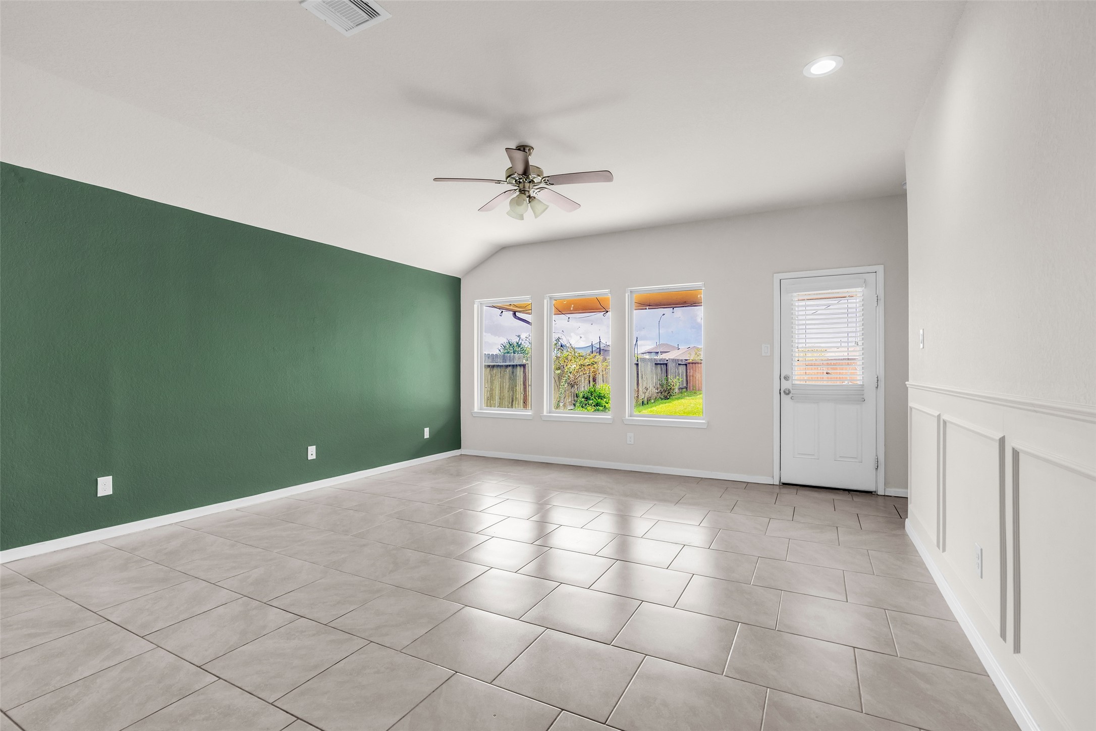 7126 Aliaga Creek Court Property Photo 12