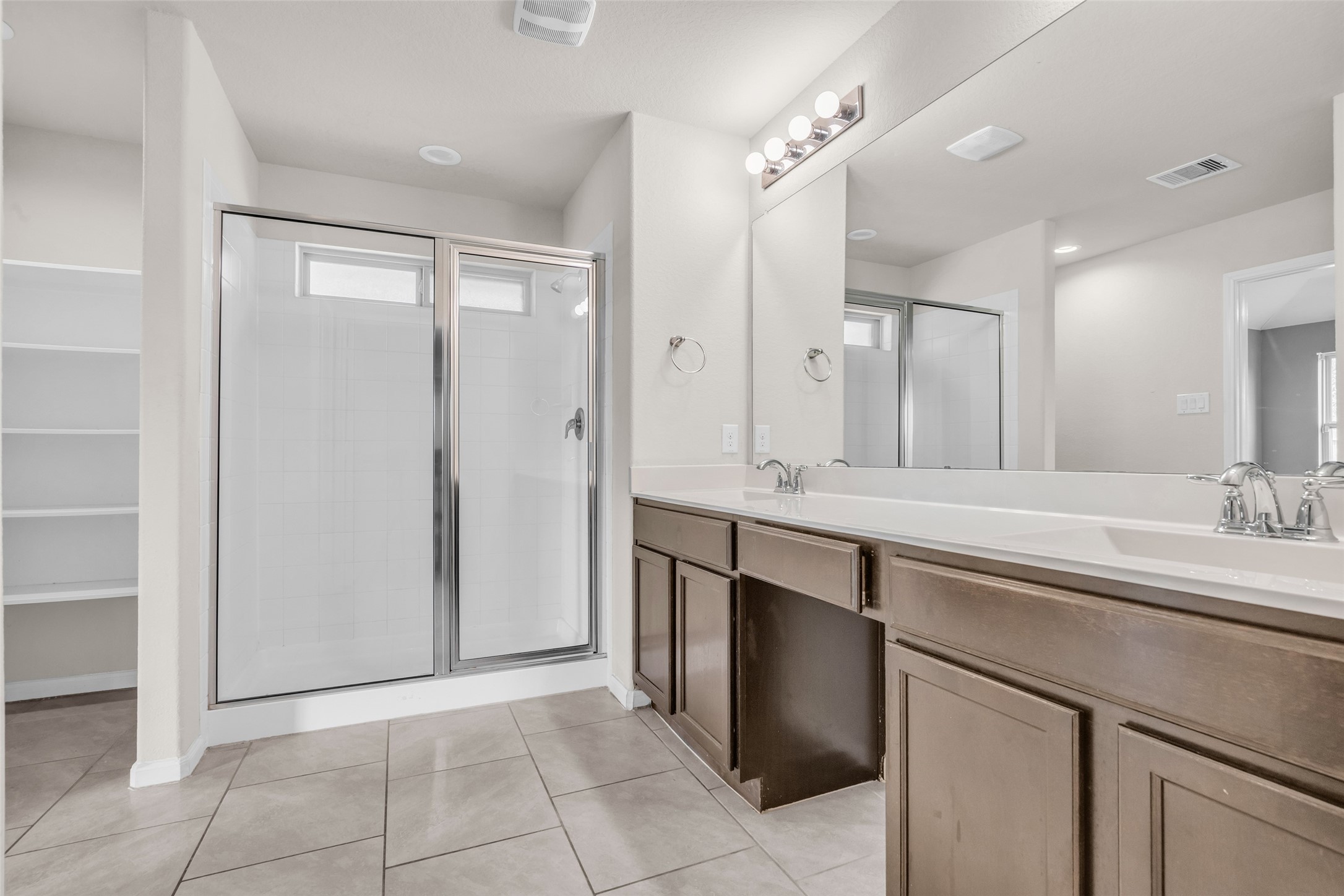 7126 Aliaga Creek Court Property Photo 16