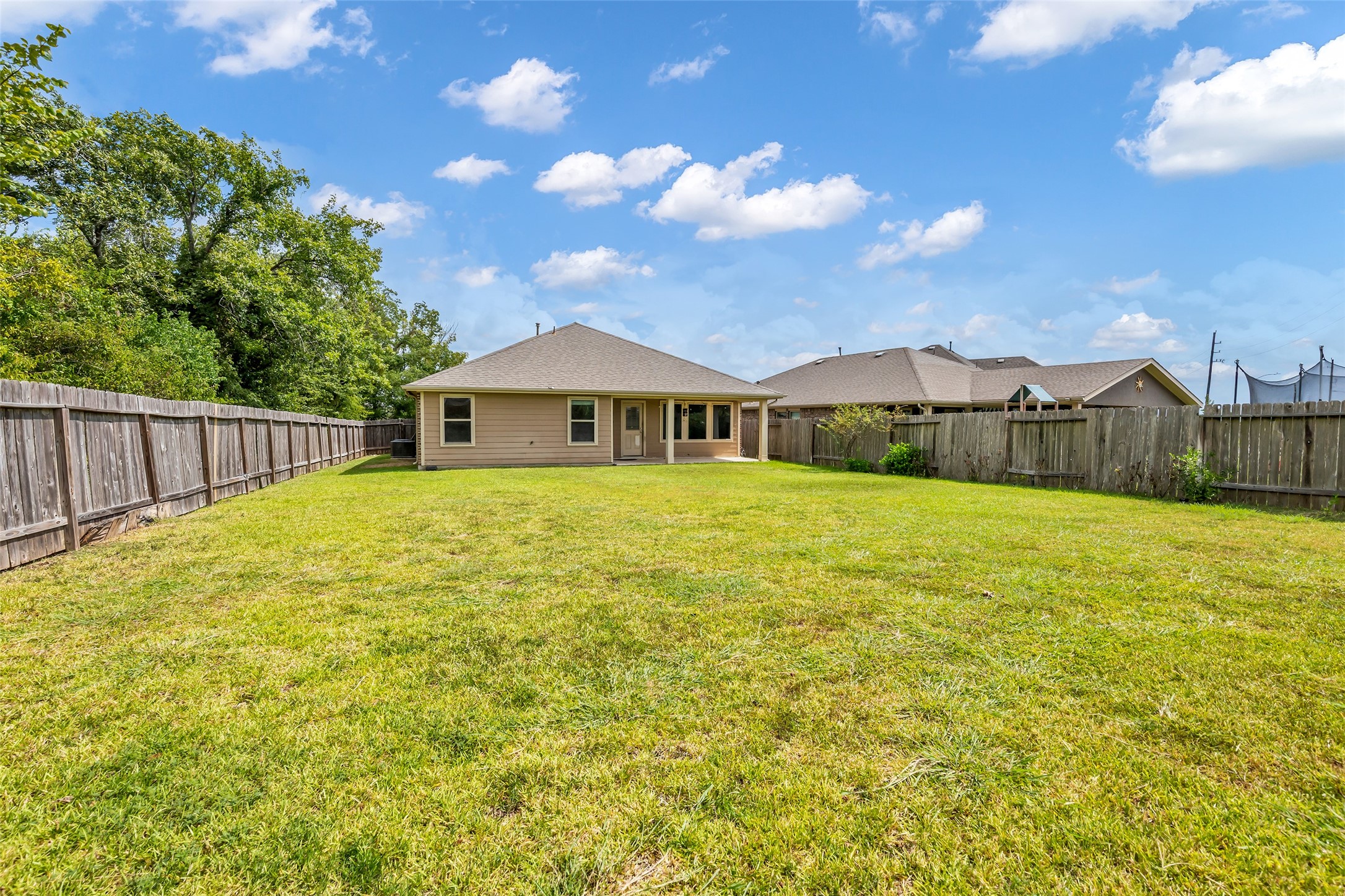 7126 Aliaga Creek Court Property Photo 23