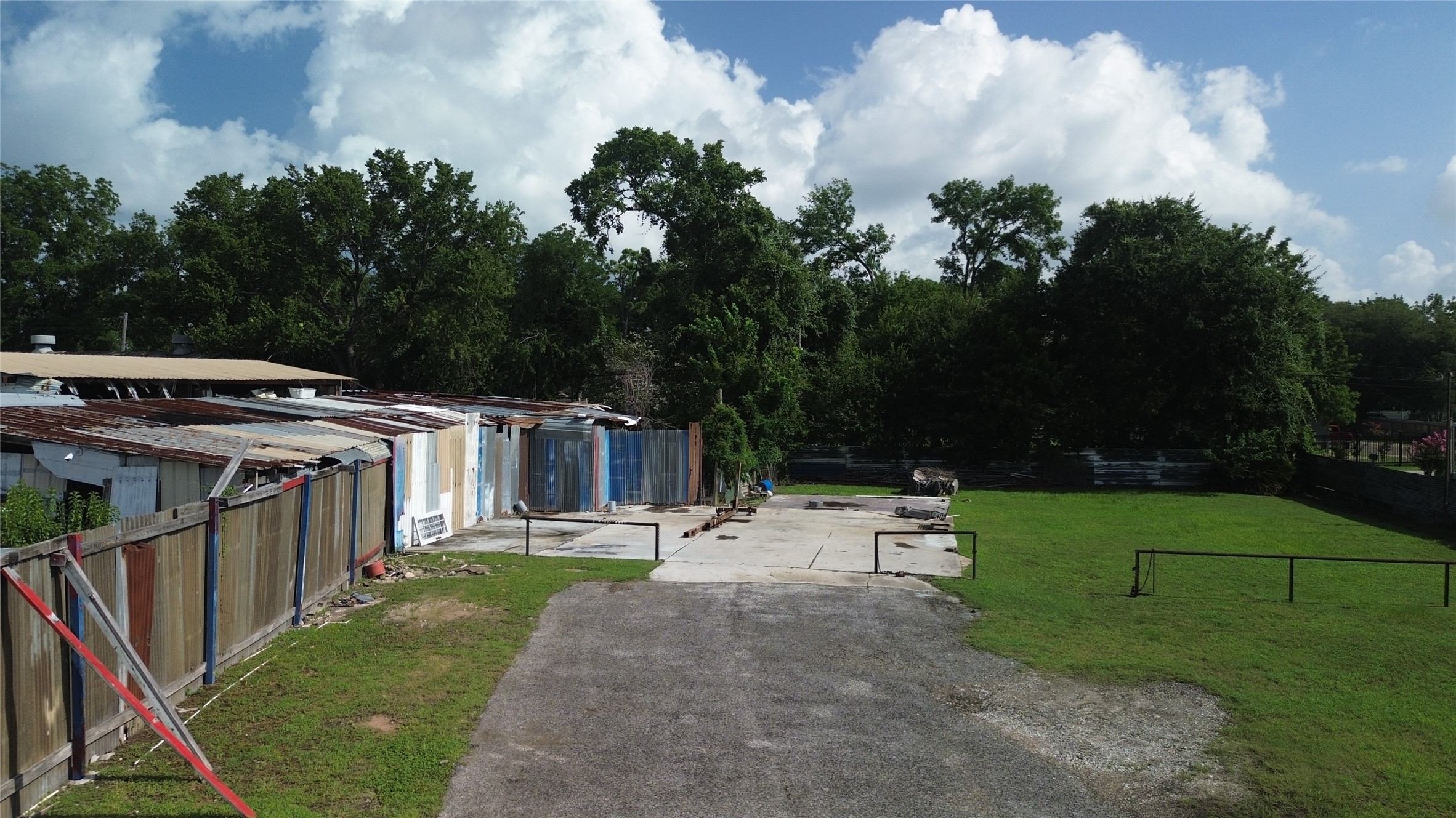 2846 W Mount Houston Road Property Photo 7