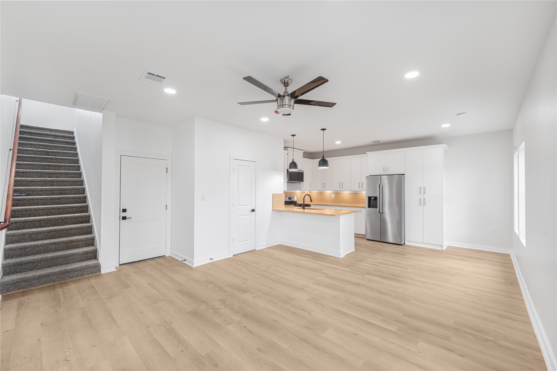 6809 Fairway Drive A Property Photo 5