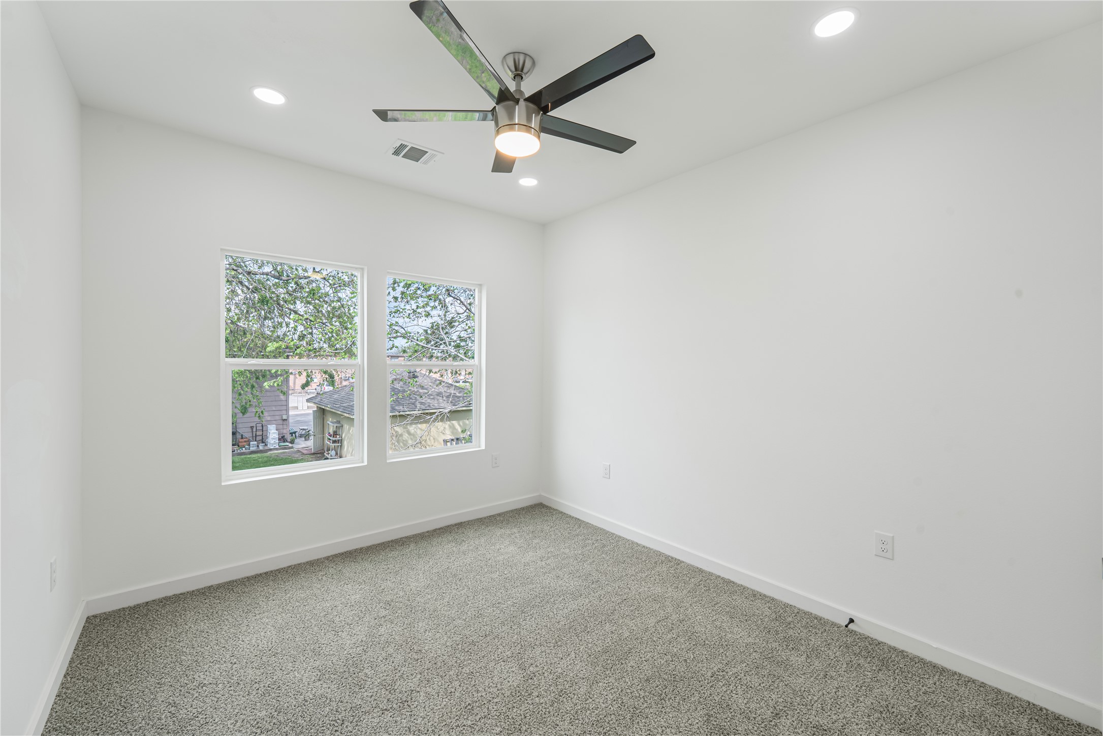 6809 Fairway Drive A Property Photo 12
