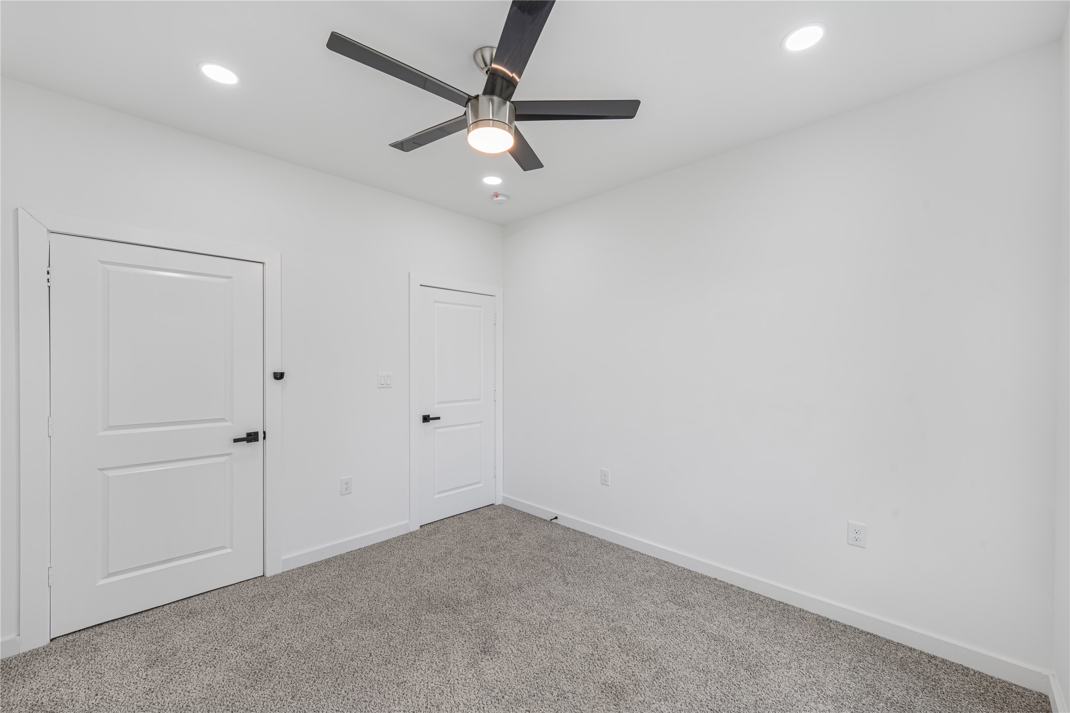 6809 Fairway Drive A Property Photo 13