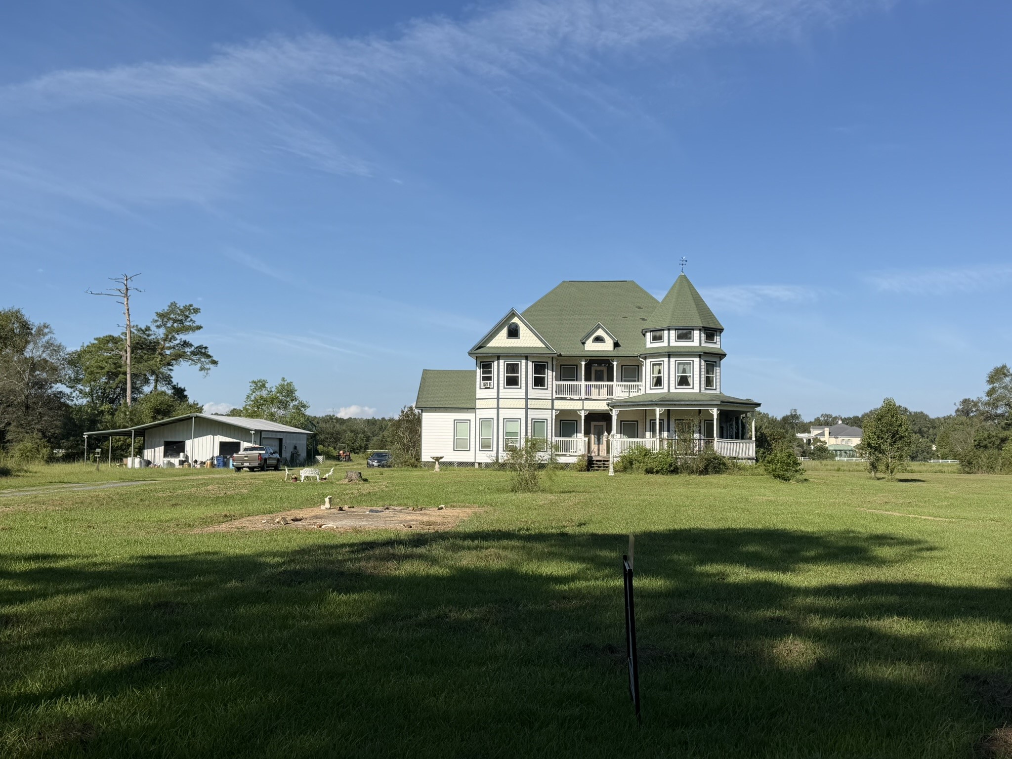 5477 Dunromin Road Property Photo 2