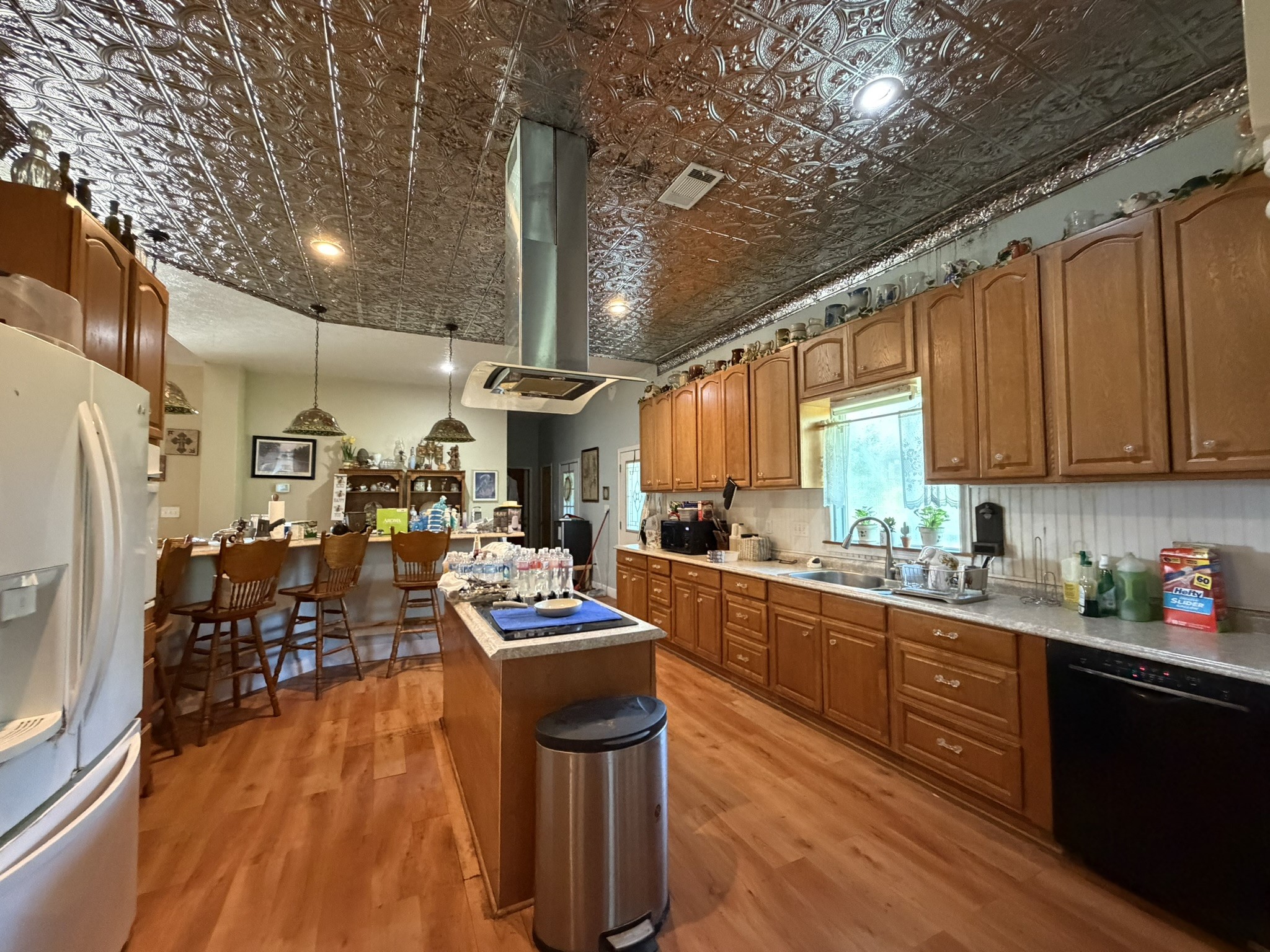 5477 Dunromin Road Property Photo 9