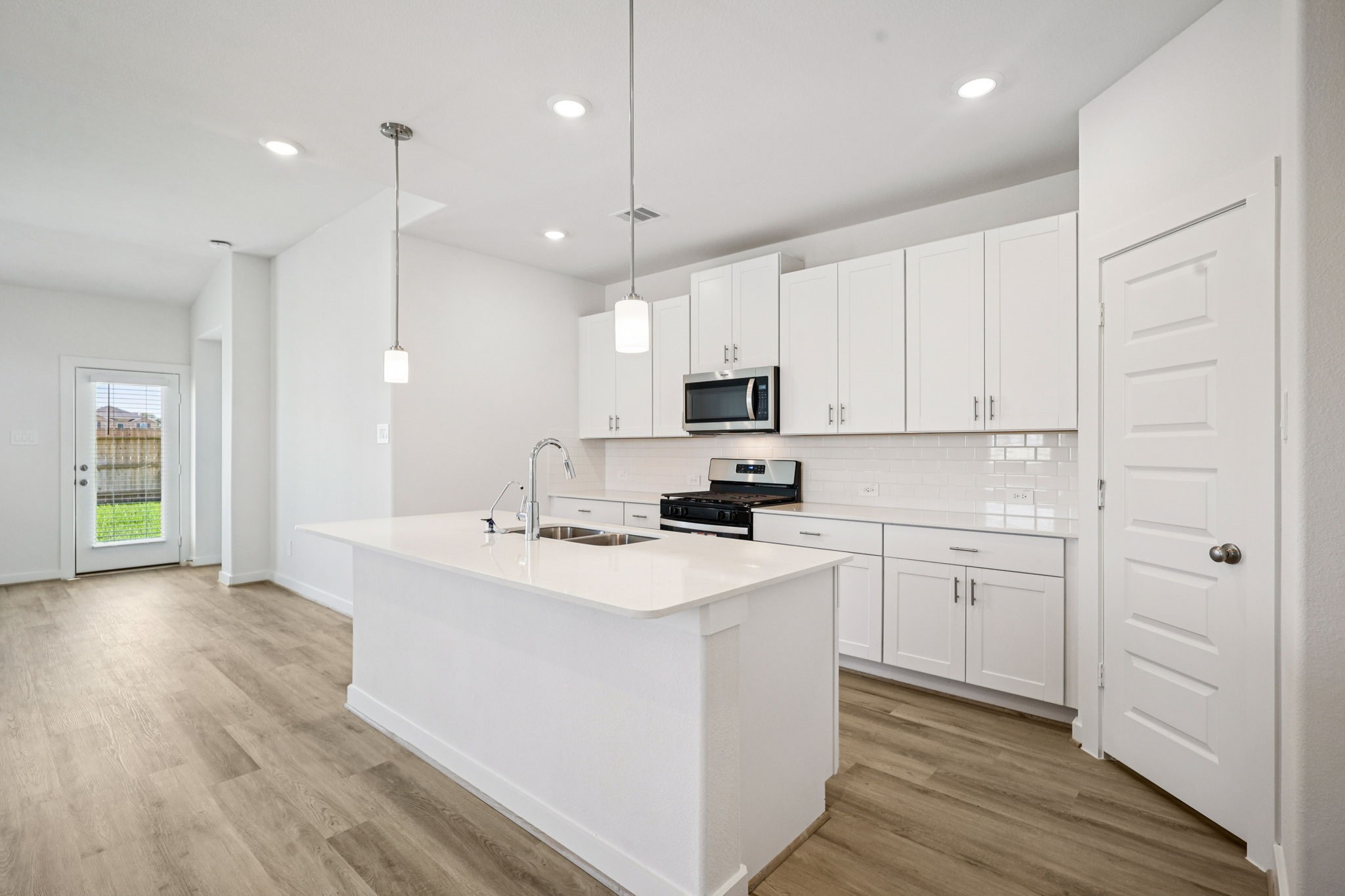 6603 Lenwood Lane Property Photo 11