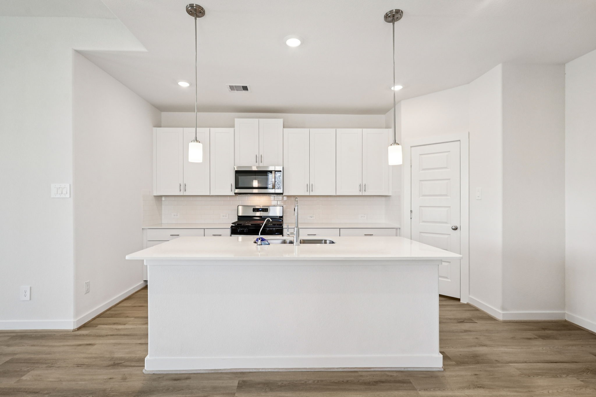 6603 Lenwood Lane Property Photo 12