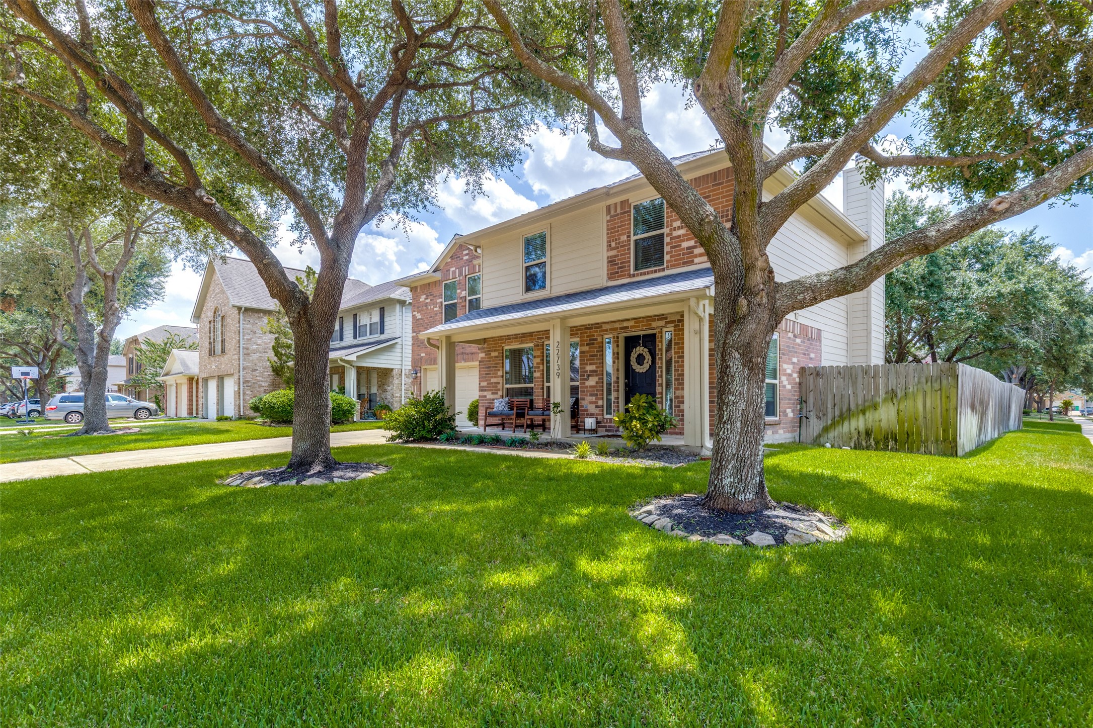 22739 Castleton Creek Court Property Photo 3