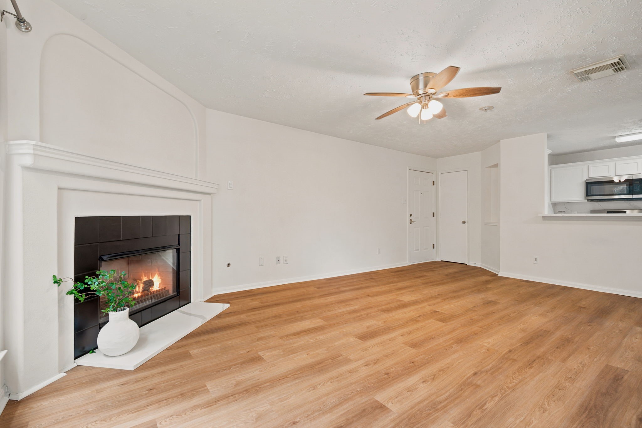 8051 Bay Branch Dr 222 Property Photo 5
