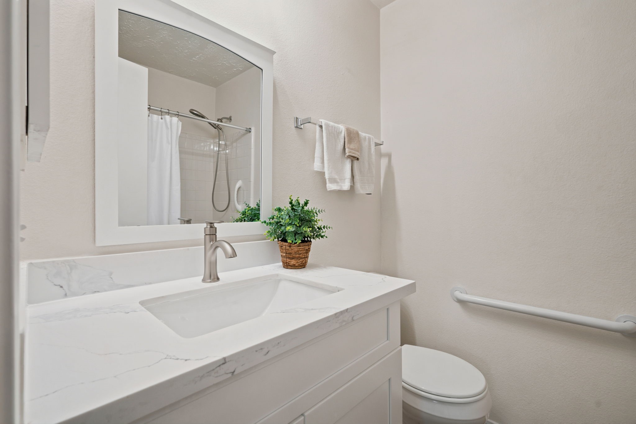 8051 Bay Branch Dr 222 Property Photo 14