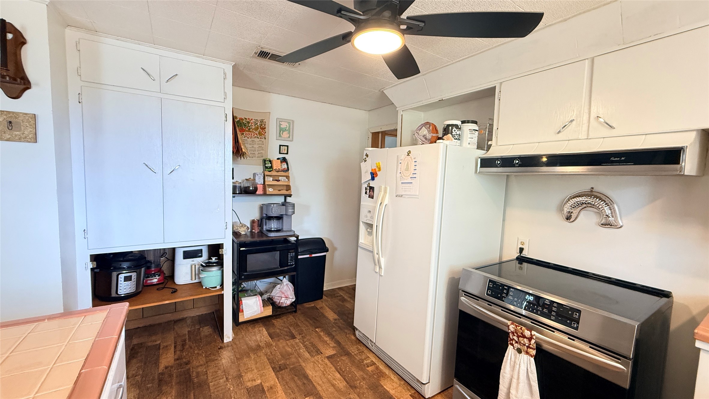 332 Henson Street Property Photo 10
