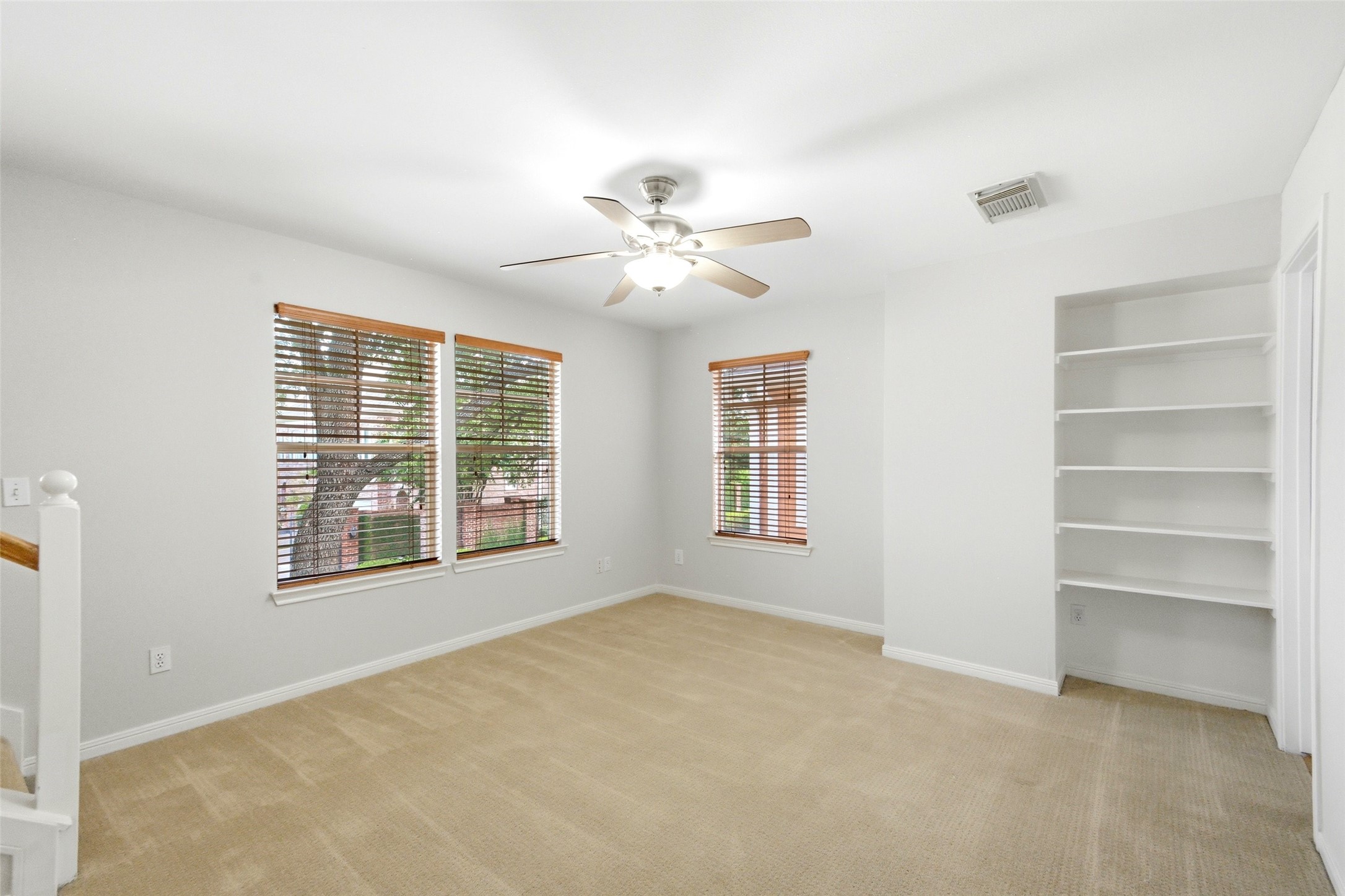 2409 2409 North Blvd A Property Photo 13