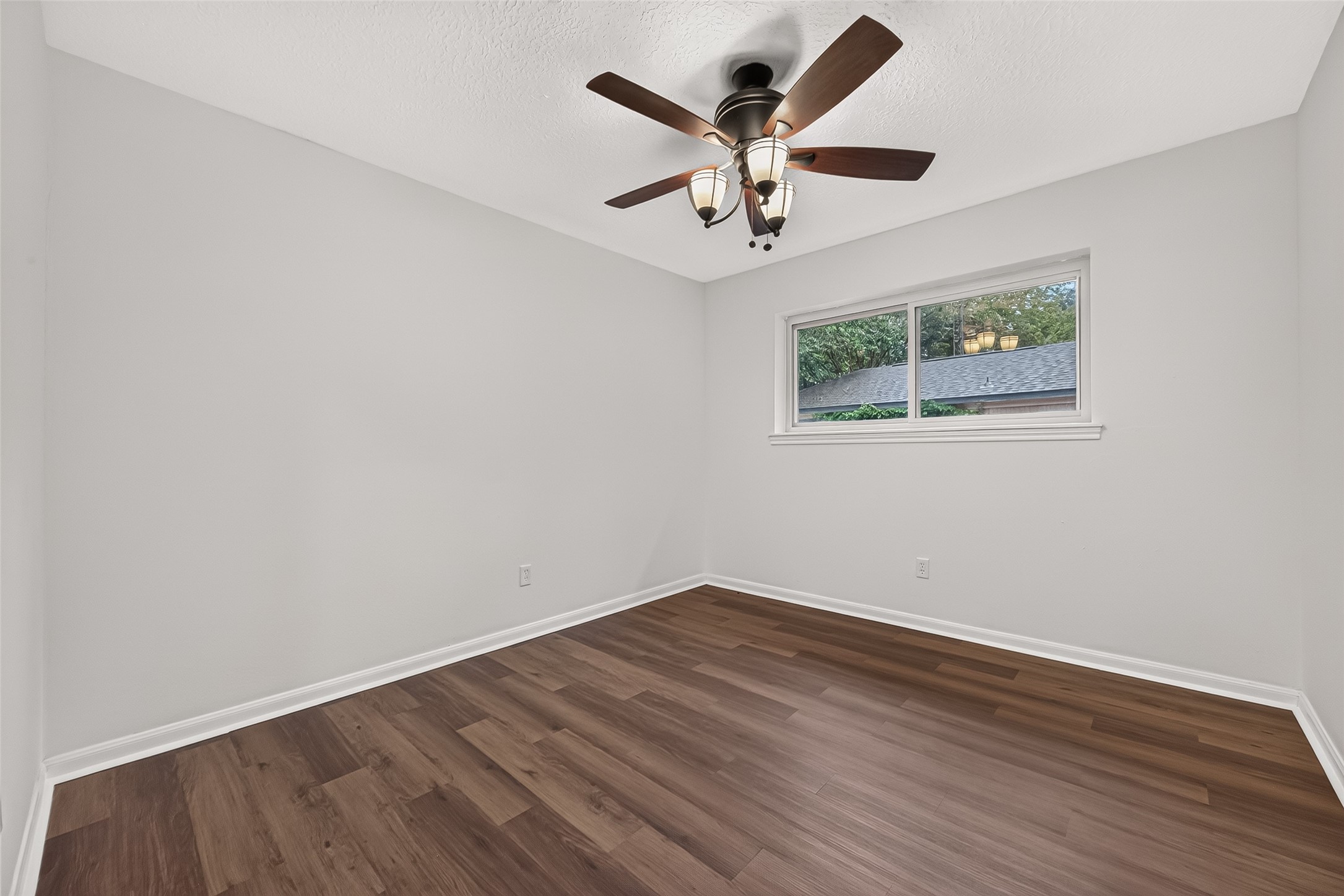 1704 Mulberry Dr Property Photo 30