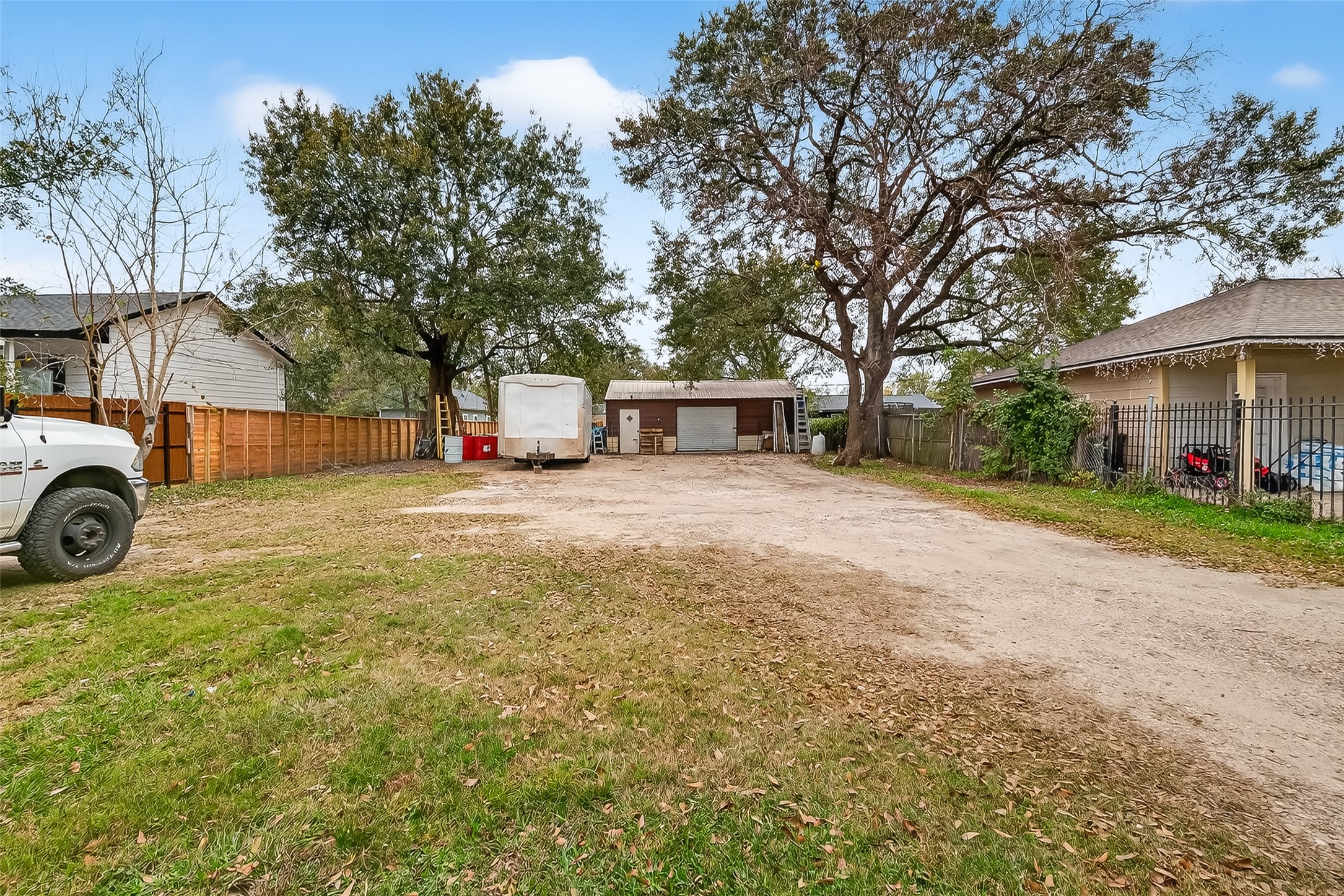5931 Southmund Street Property Photo 2