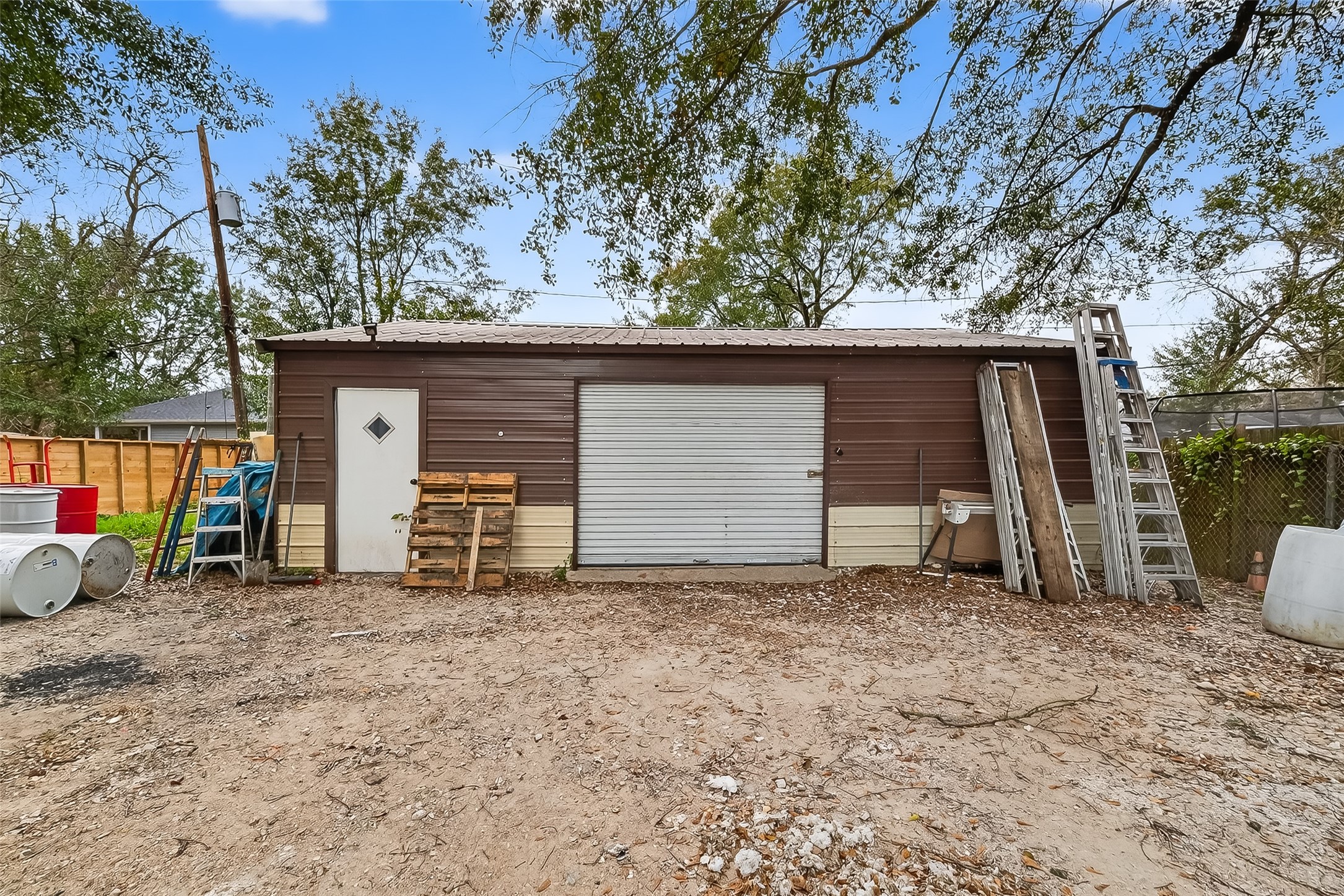 5931 Southmund Street Property Photo 9