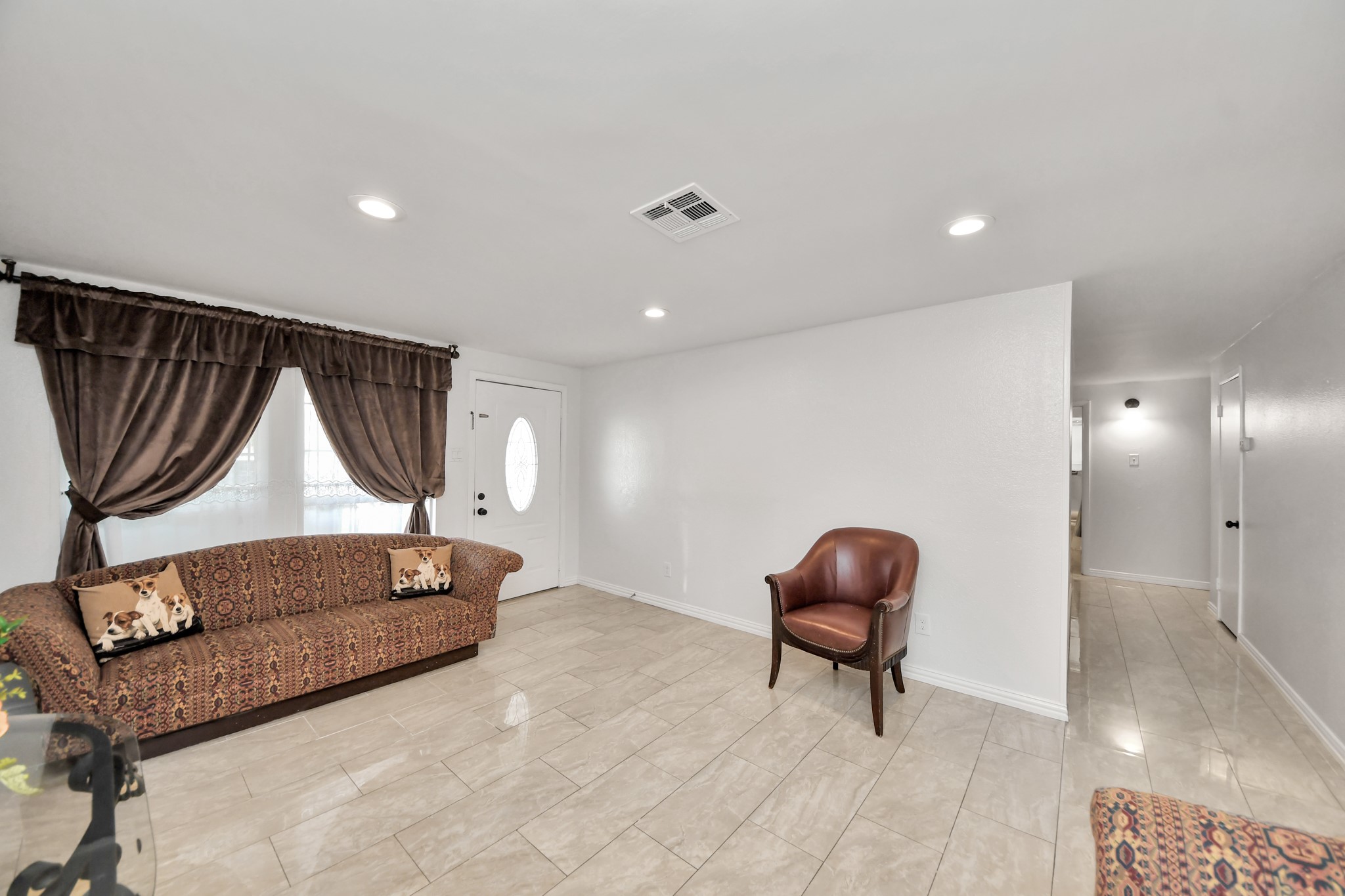 9422 Pipestone Street Property Photo 18