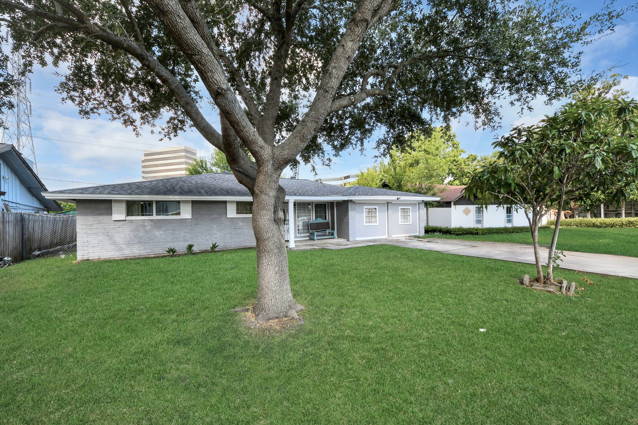 9422 Pipestone Street Property Photo 39