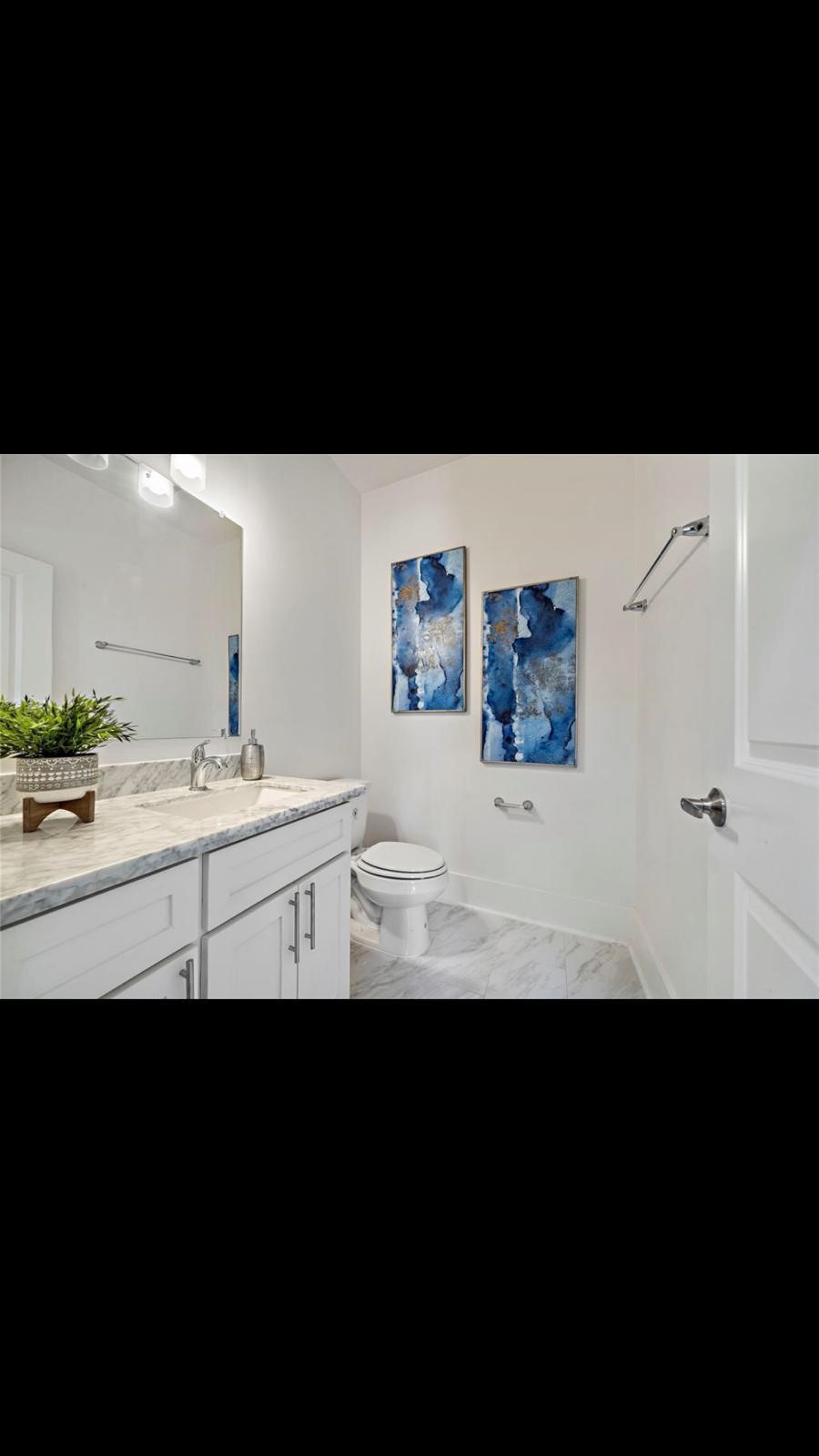 1521 Laird Street C Property Photo 19