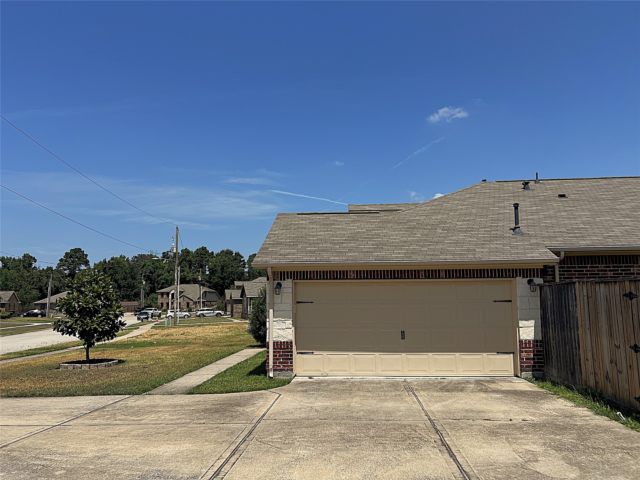 96 Jessica Drive Property Photo 2