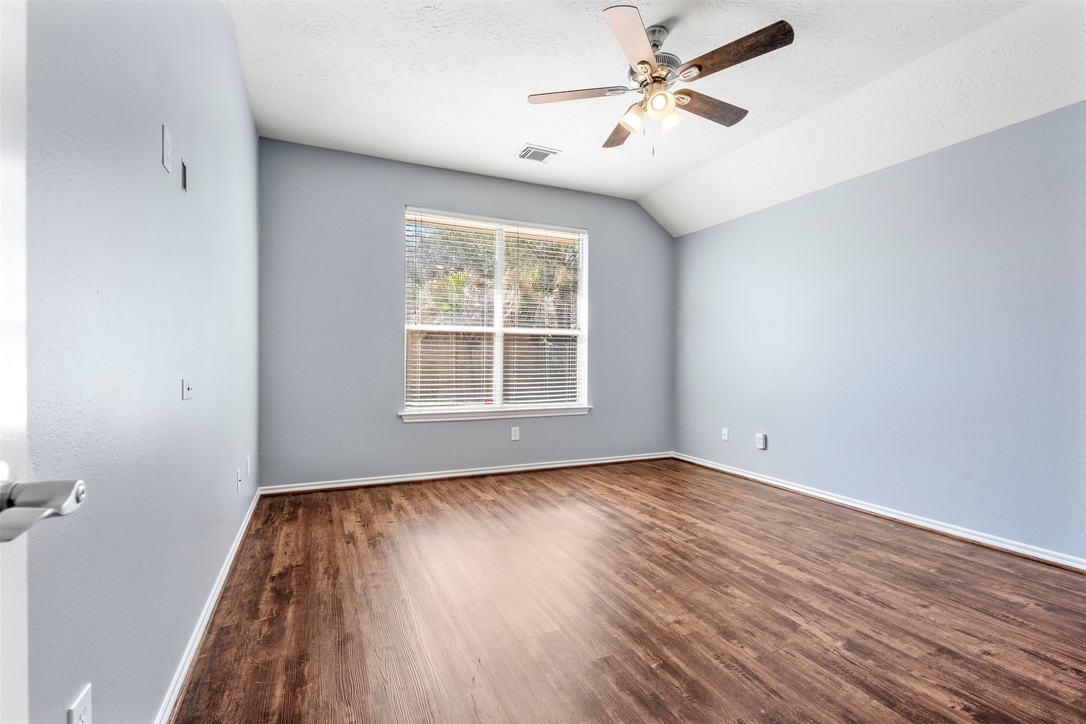 12902 Cascadia Knoll Court Property Photo 11