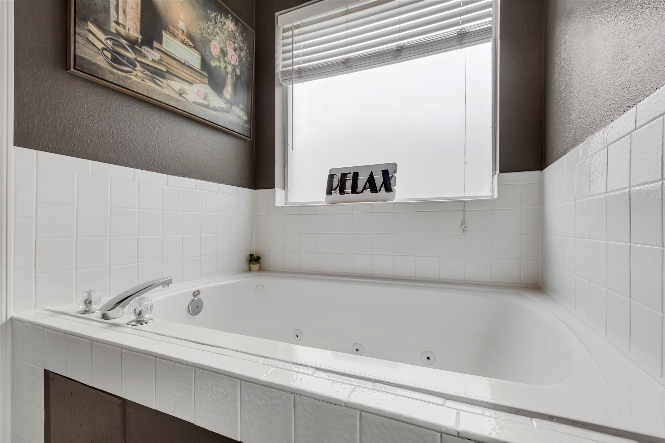 6806 Misty Morning Trace Property Photo 15
