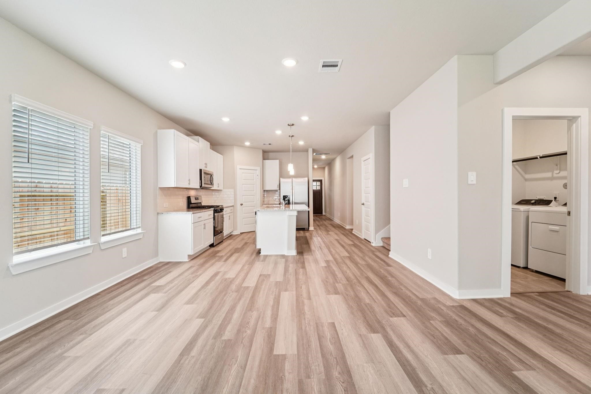22419 Aster Way Ln Property Photo 6