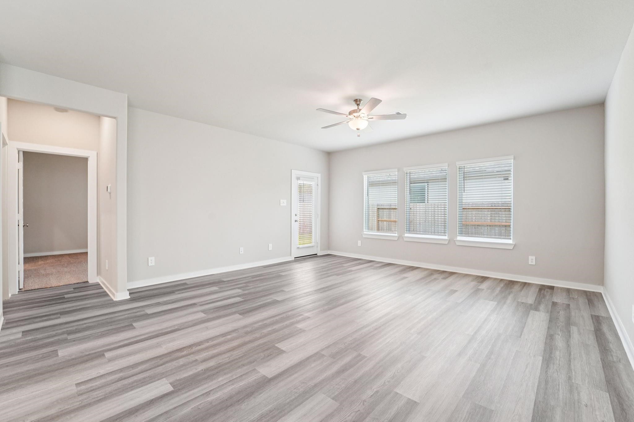 22419 Aster Way Ln Property Photo 7
